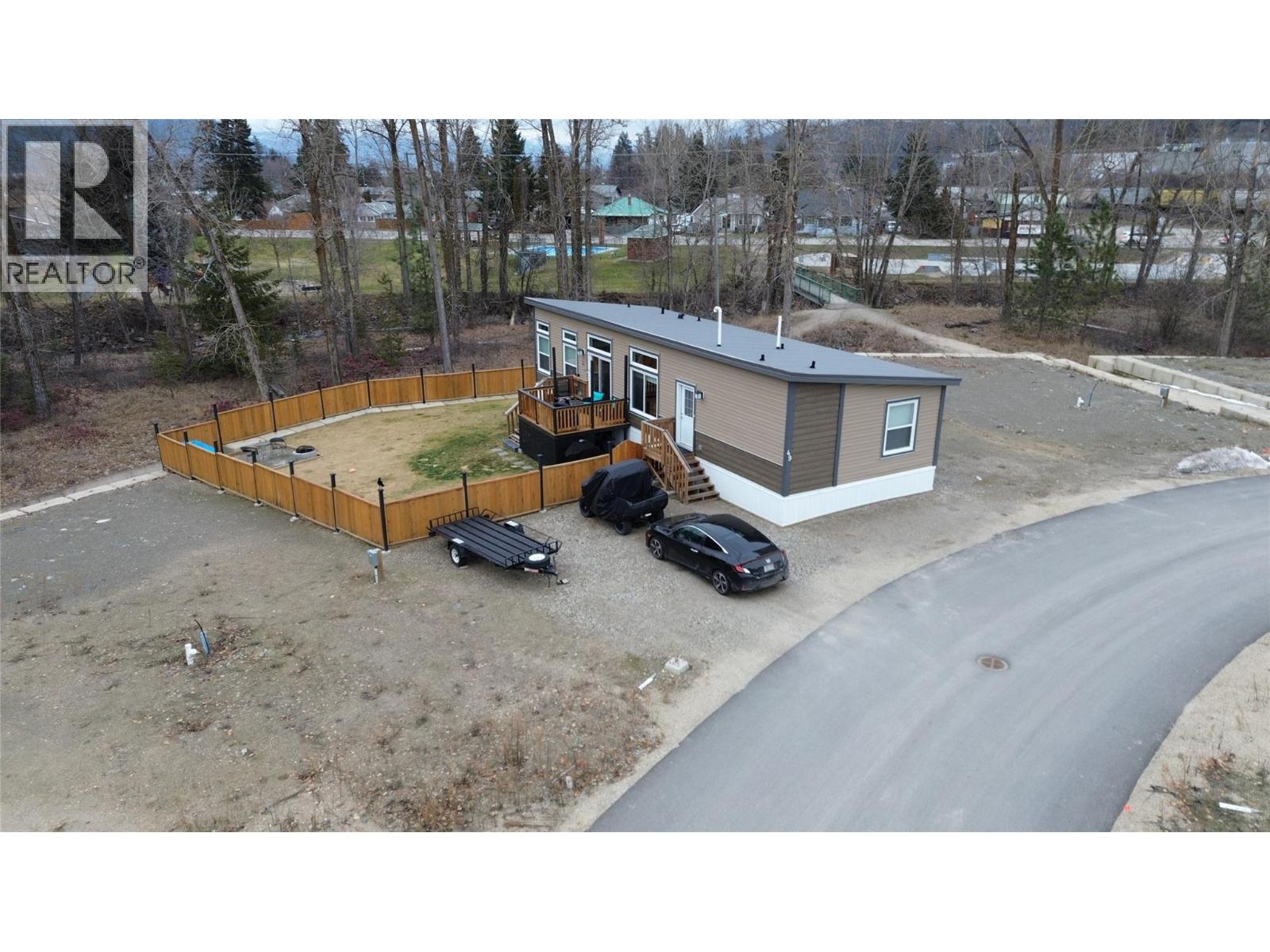 235 Aylmer Road Unit# 49 Lot# 49 Property Photo 16