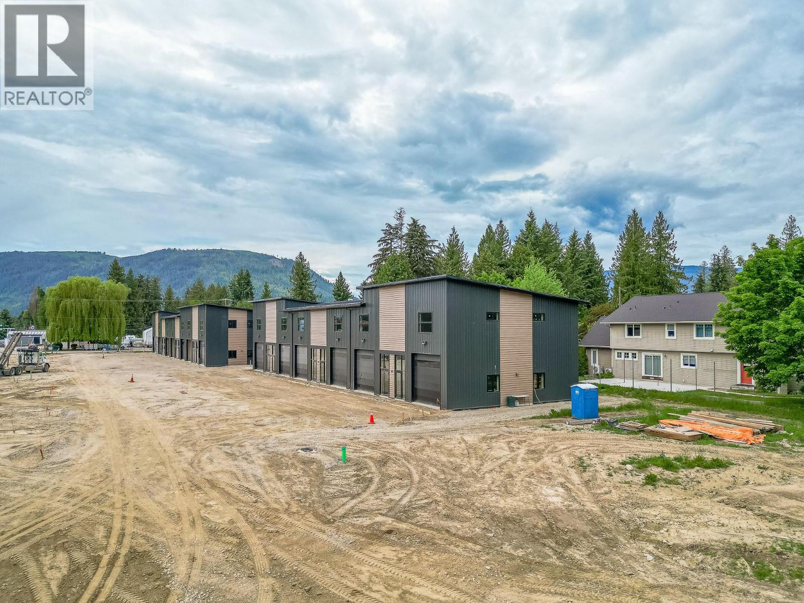 1002 Seed Frontage Road Unit# 10 Lot# Psl 10 Property Photo 9