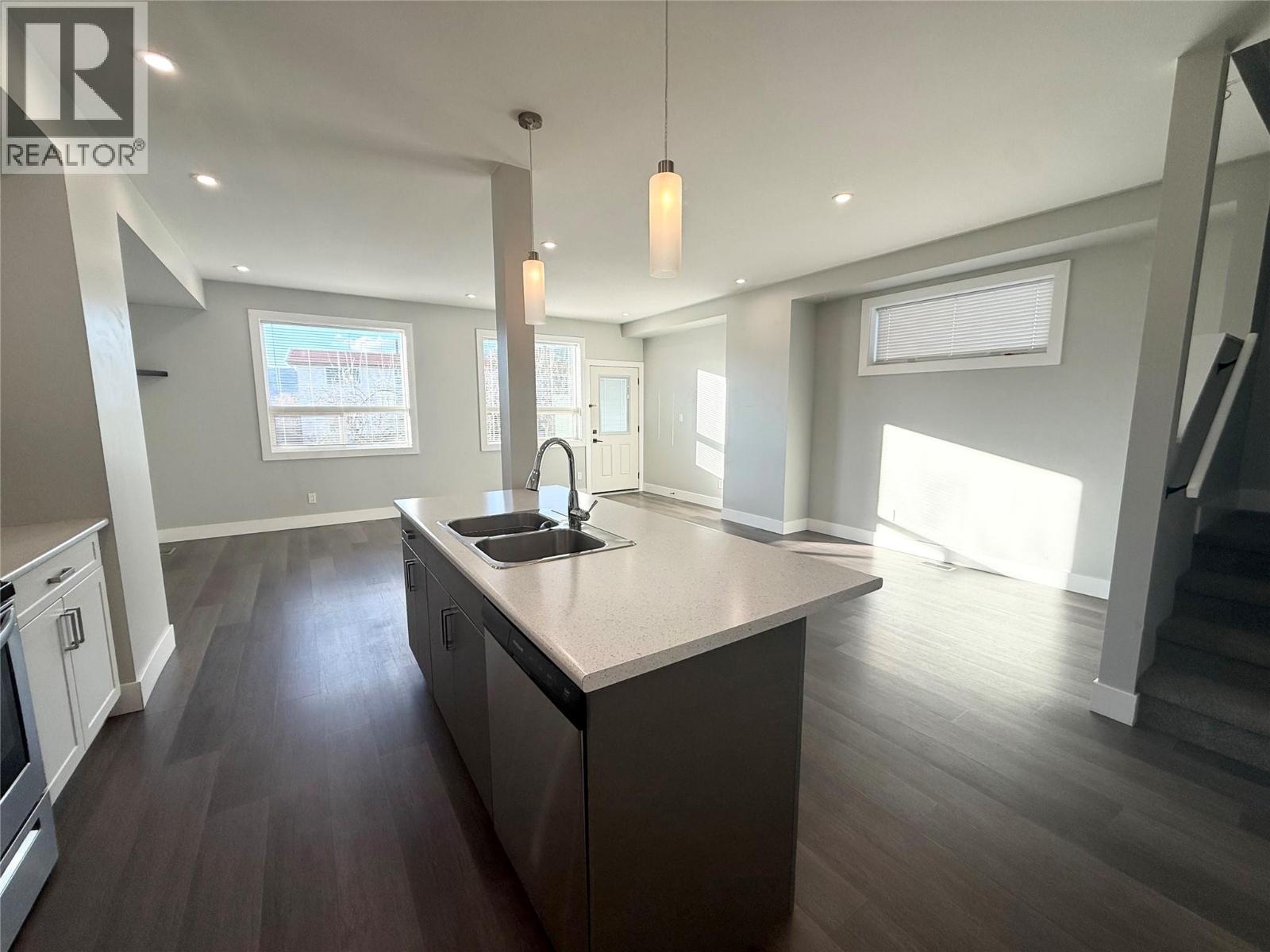 1611 Phillips Street Property Photo 7