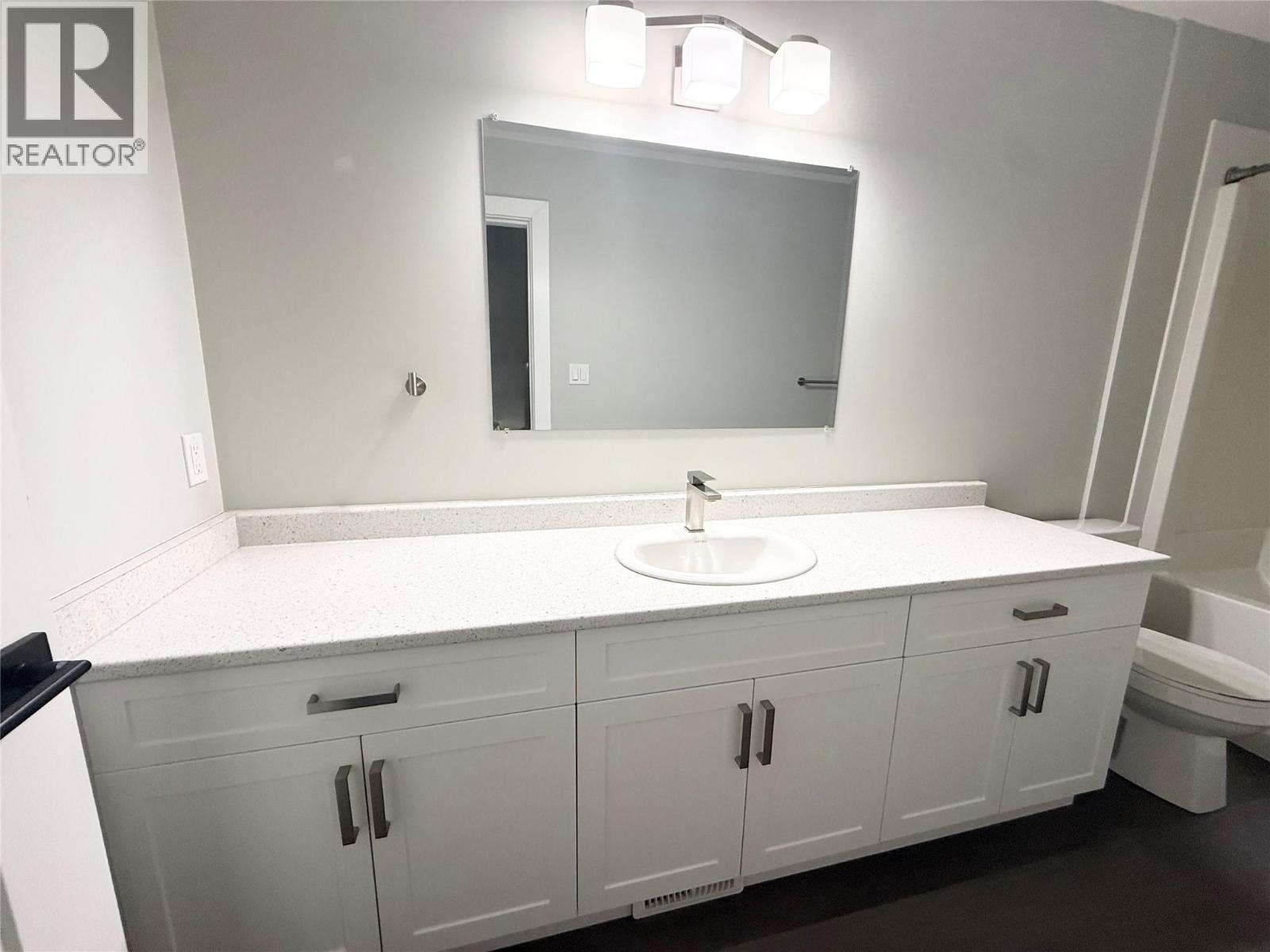 1611 Phillips Street Property Photo 19