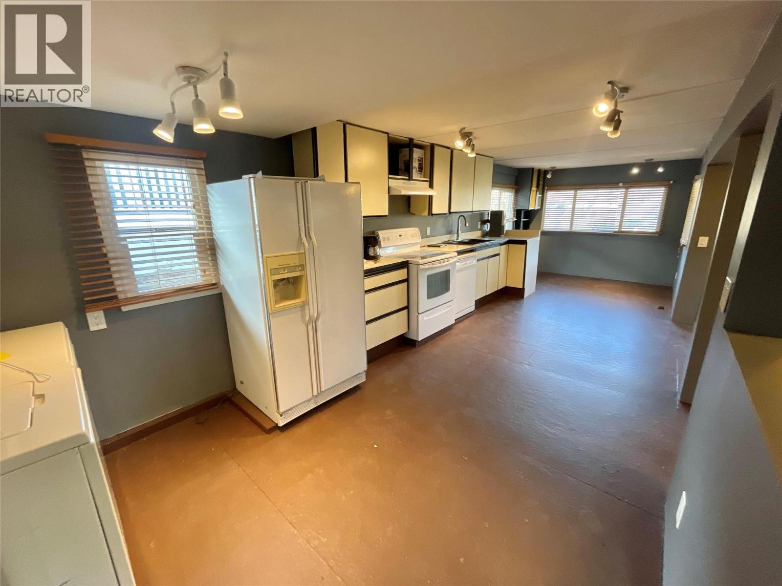 4395 Trans Canada E Highway Unit# 32 Property Photo 11