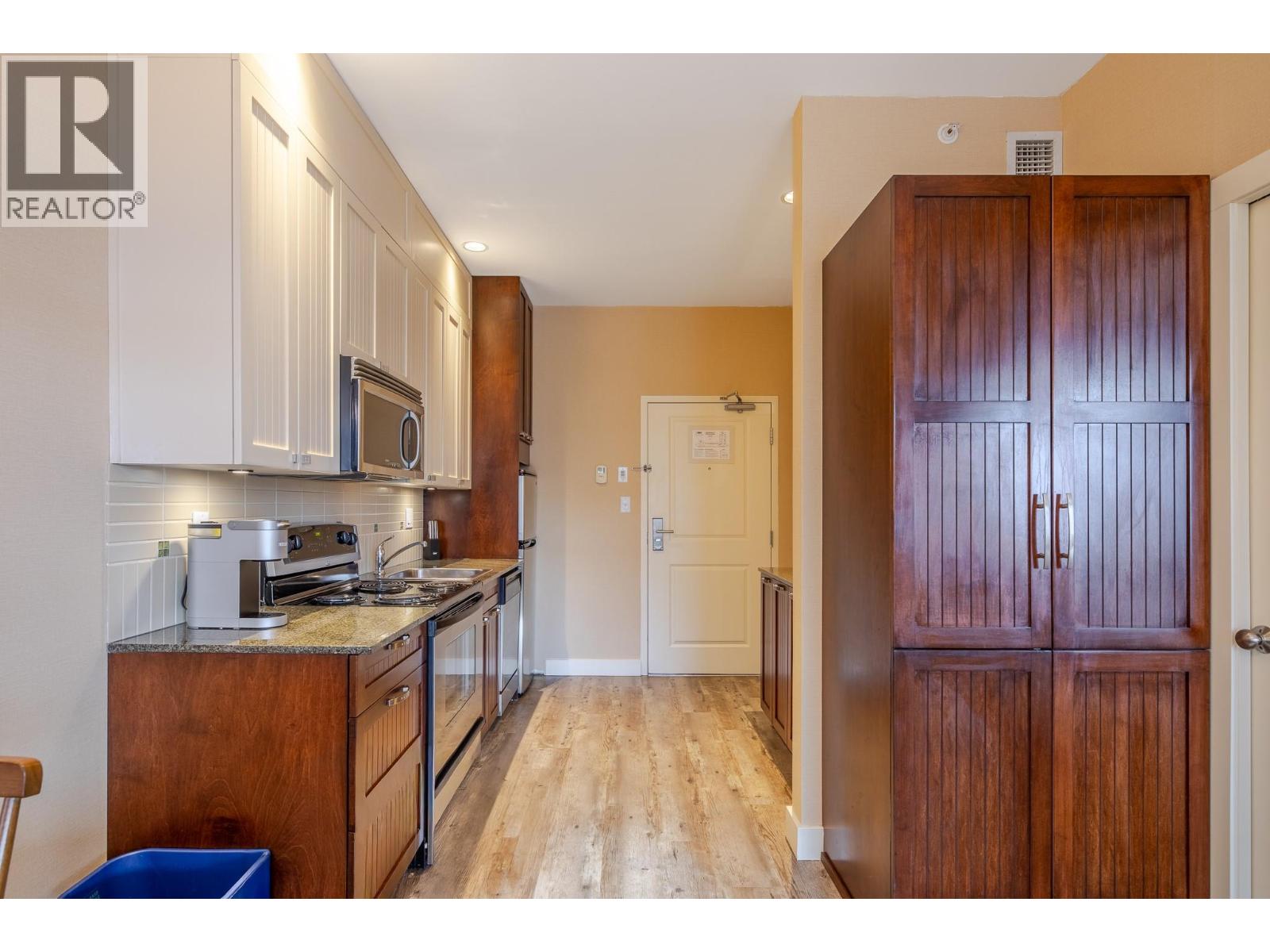 13011 Lakeshore Drive Unit# 352 Property Photo 2