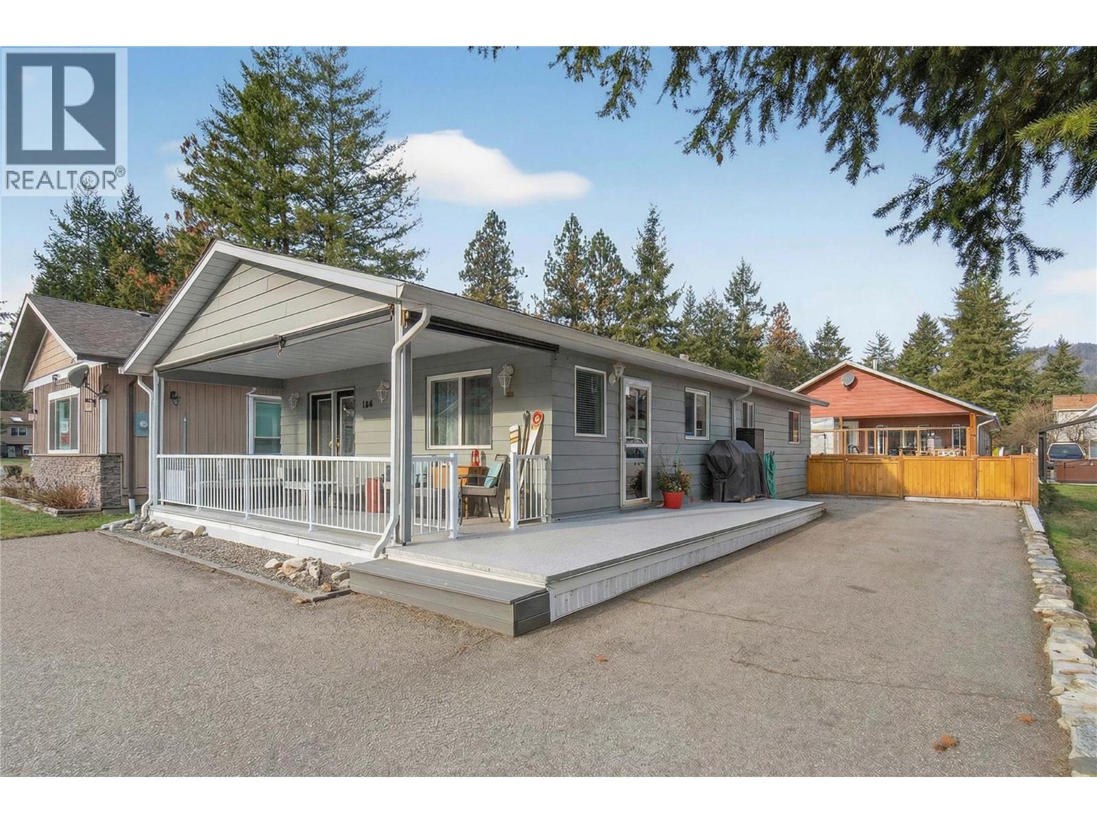 206 Falcon Avenue Property Photo 1