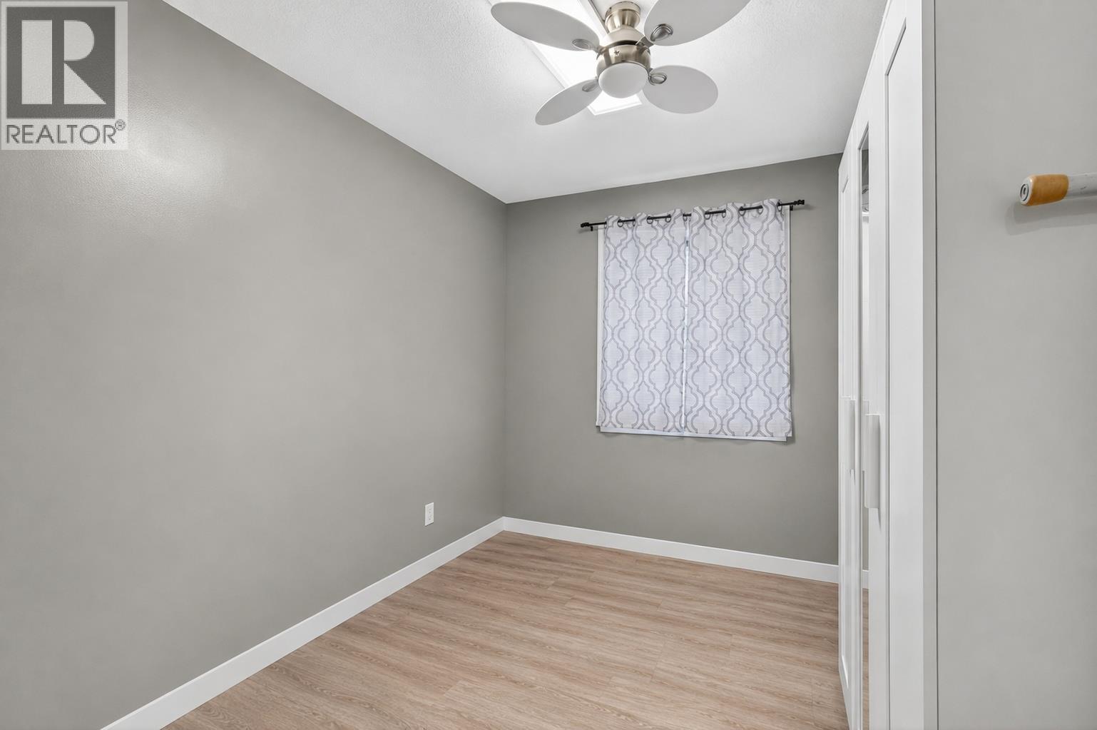 206 Falcon Avenue Property Photo 10