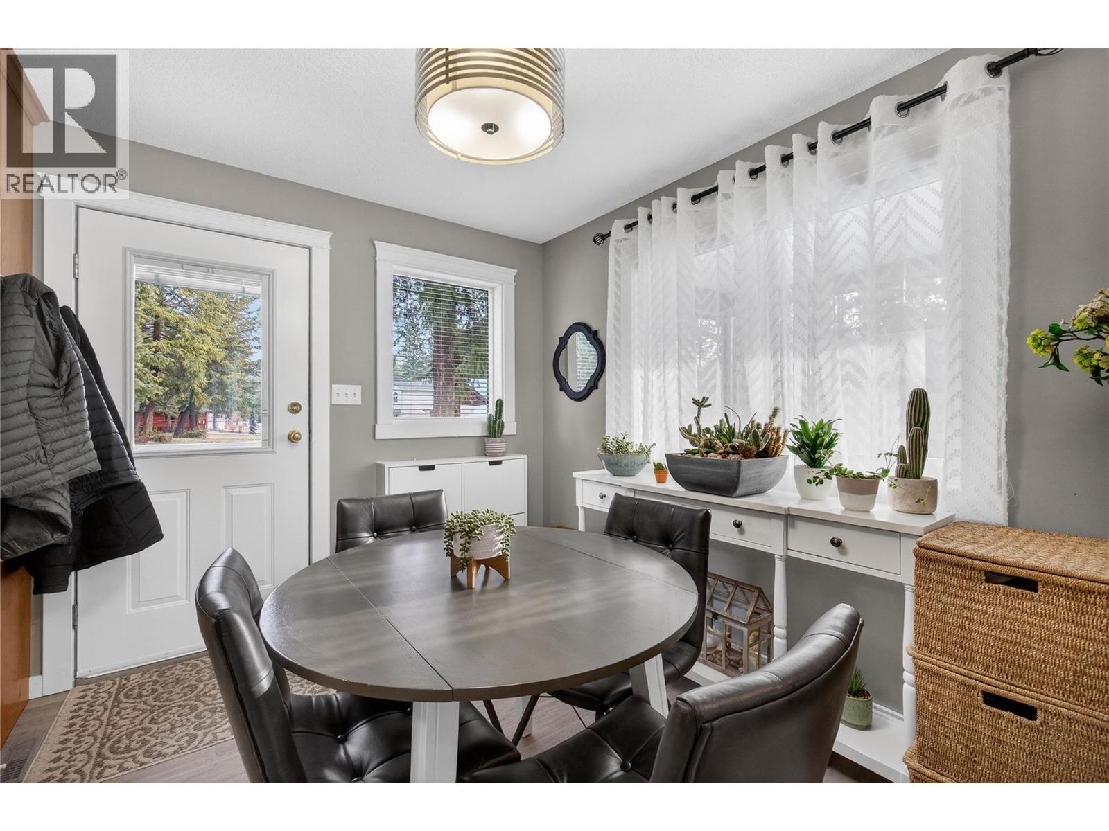 206 Falcon Avenue Property Photo 19