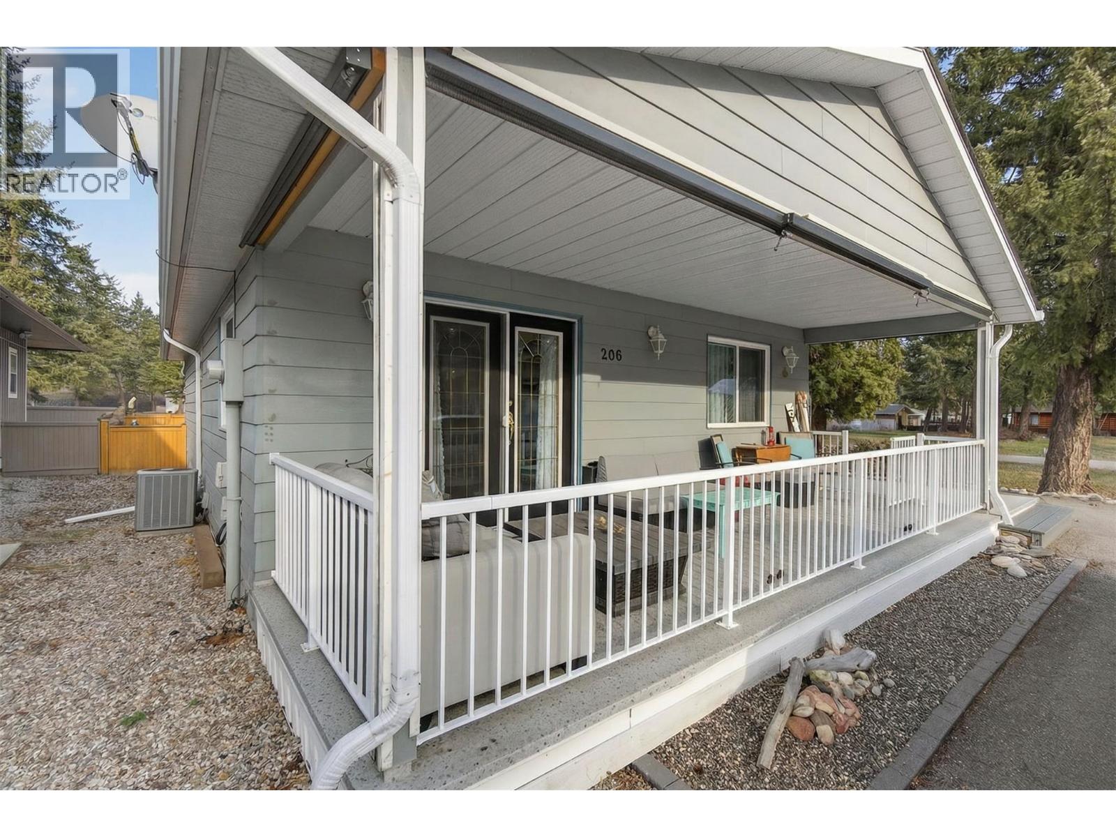 206 Falcon Avenue Property Photo 31