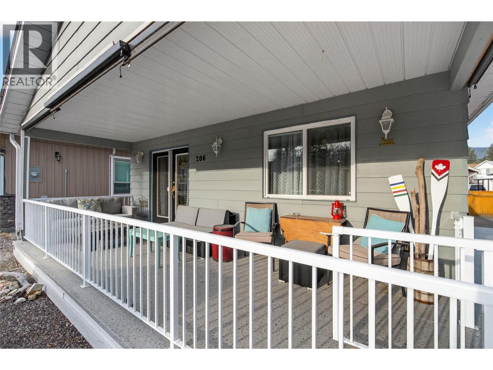 206 Falcon Avenue Property Photo 34
