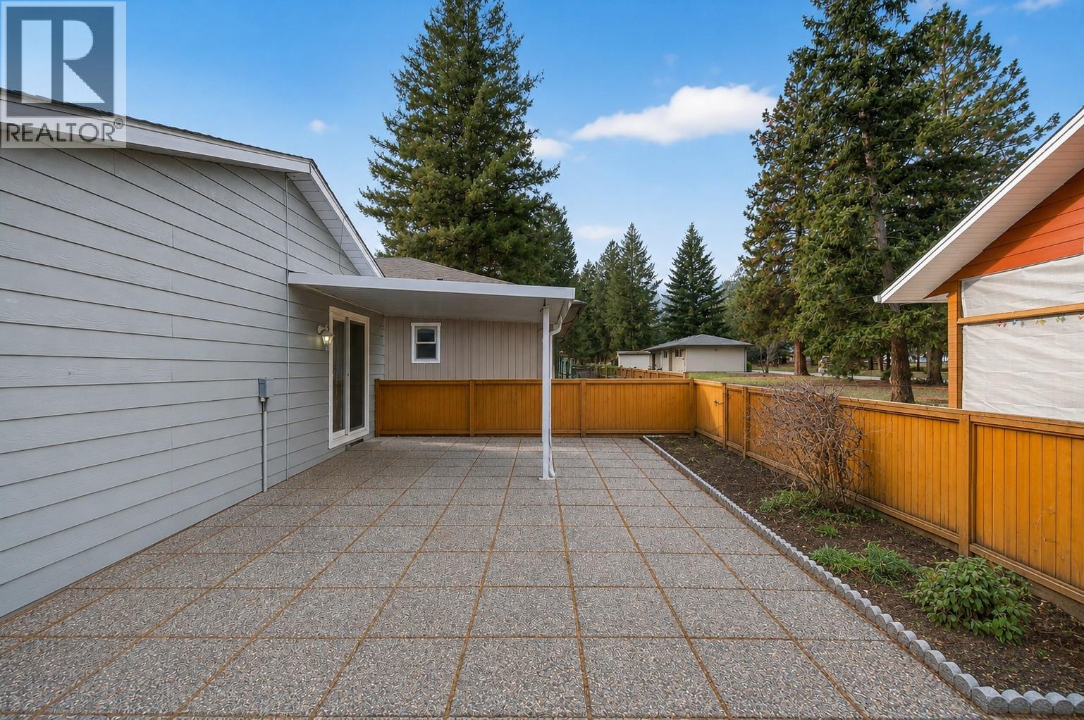 206 Falcon Avenue Property Photo 36