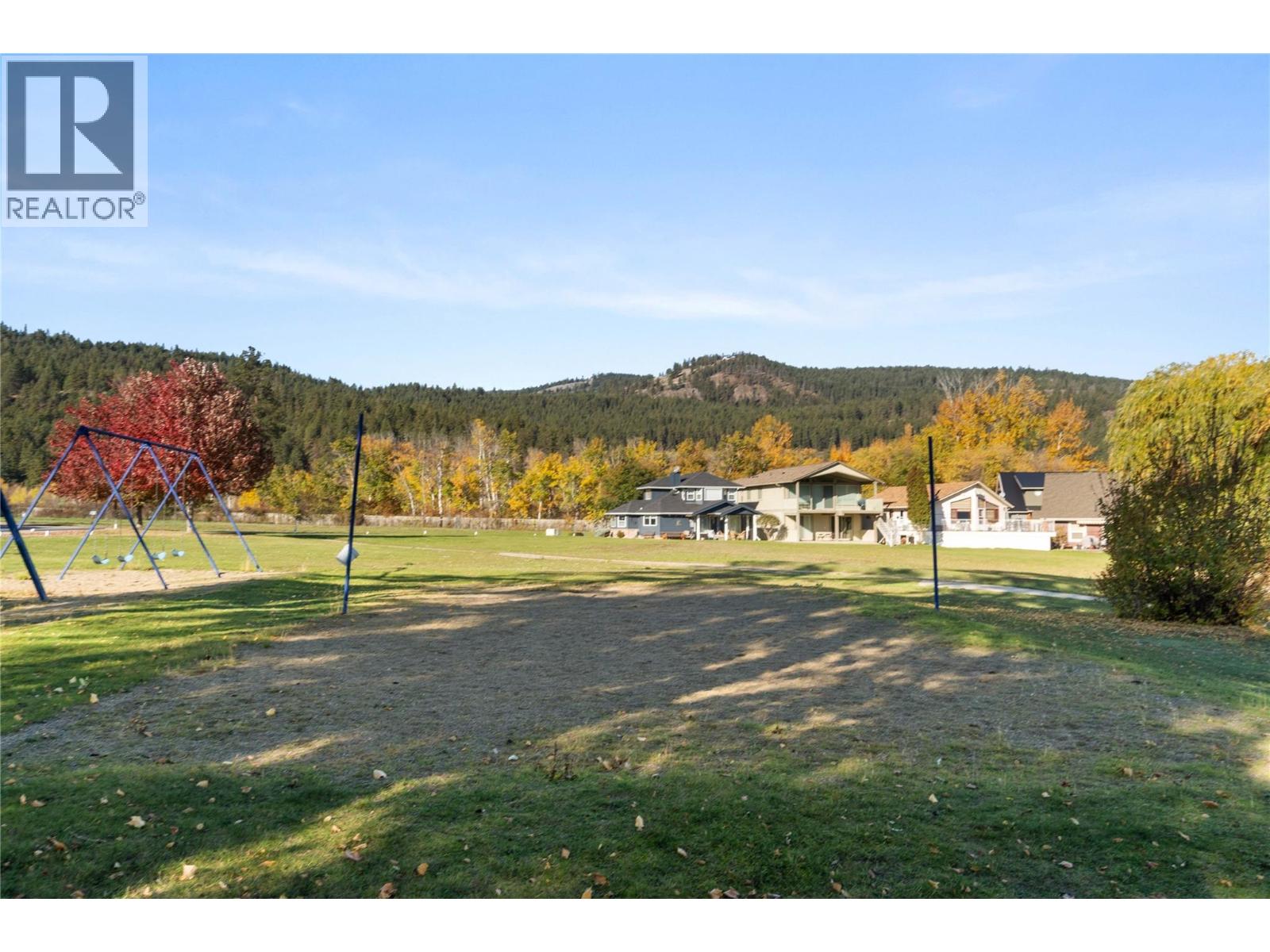 206 Falcon Avenue Property Photo 41