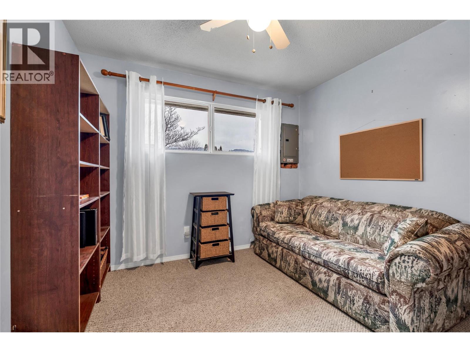 114 Ayres Crescent Property Photo 13