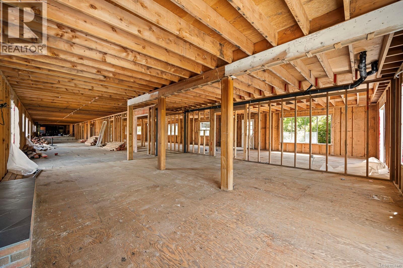 2300 Fowler Rd Property Photo 13