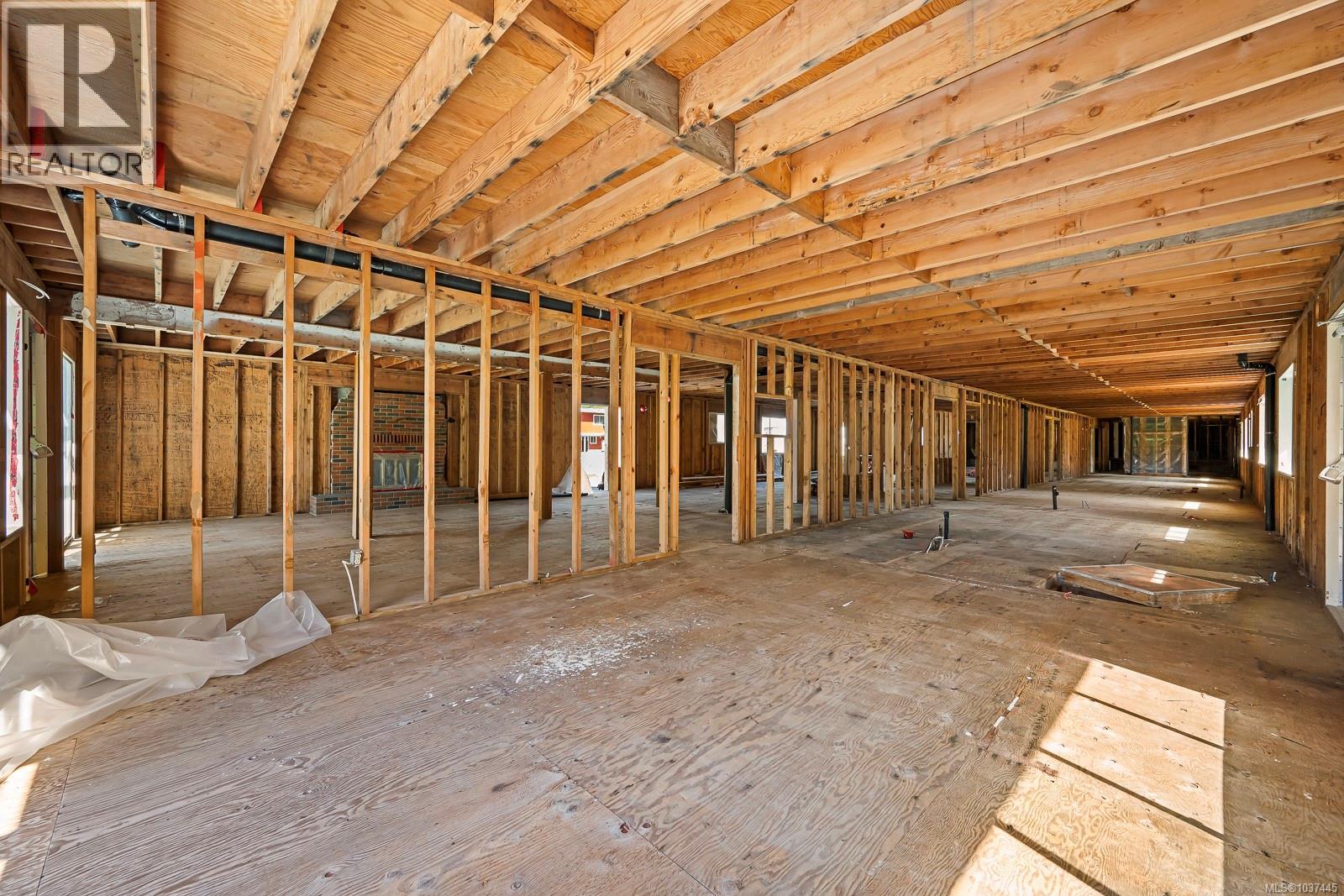 2300 Fowler Rd Property Photo 15