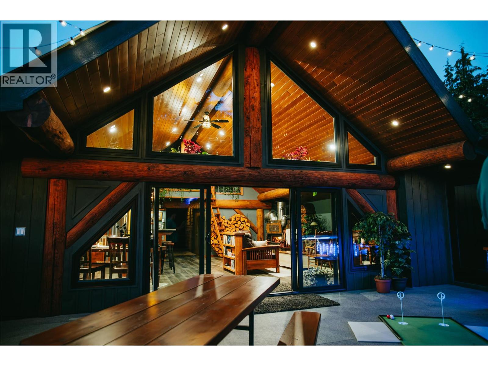 475 Bluenose Road Property Photo 4