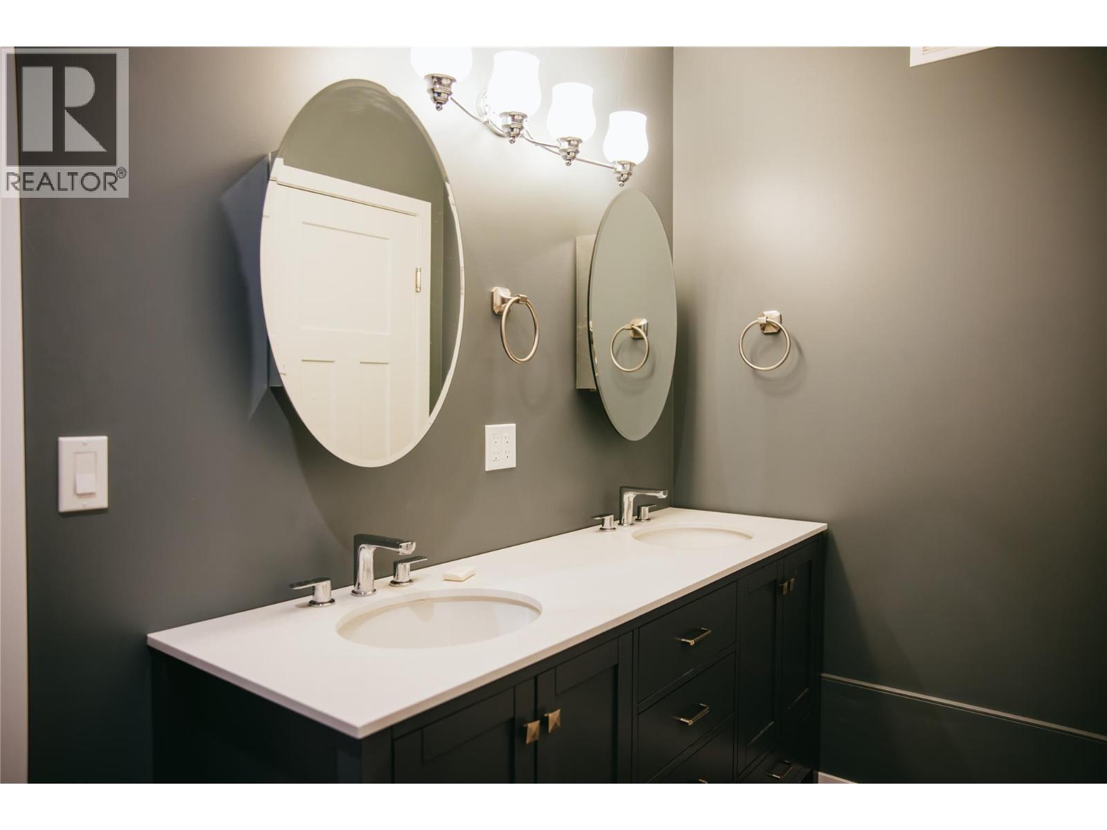 475 Bluenose Road Property Photo 22
