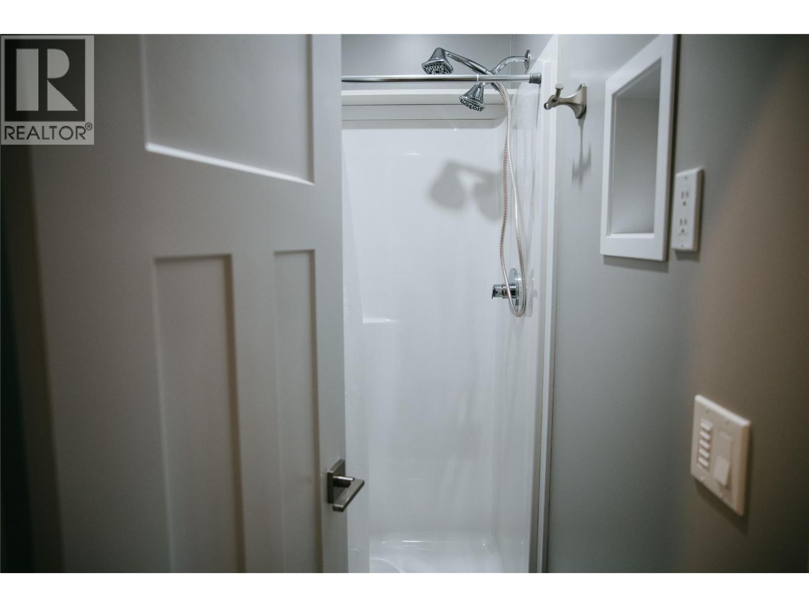 475 Bluenose Road Property Photo 23