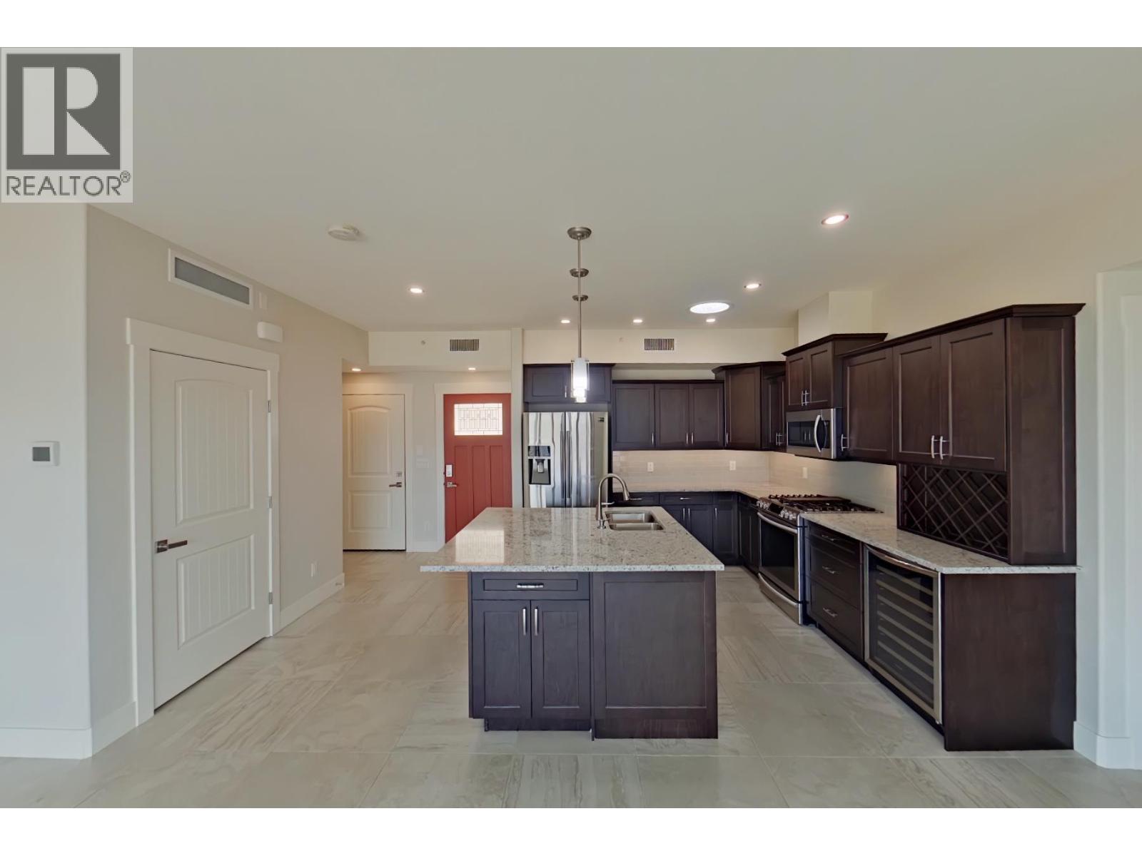 2000 Valleyview Drive Unit# 33 Property Photo 13