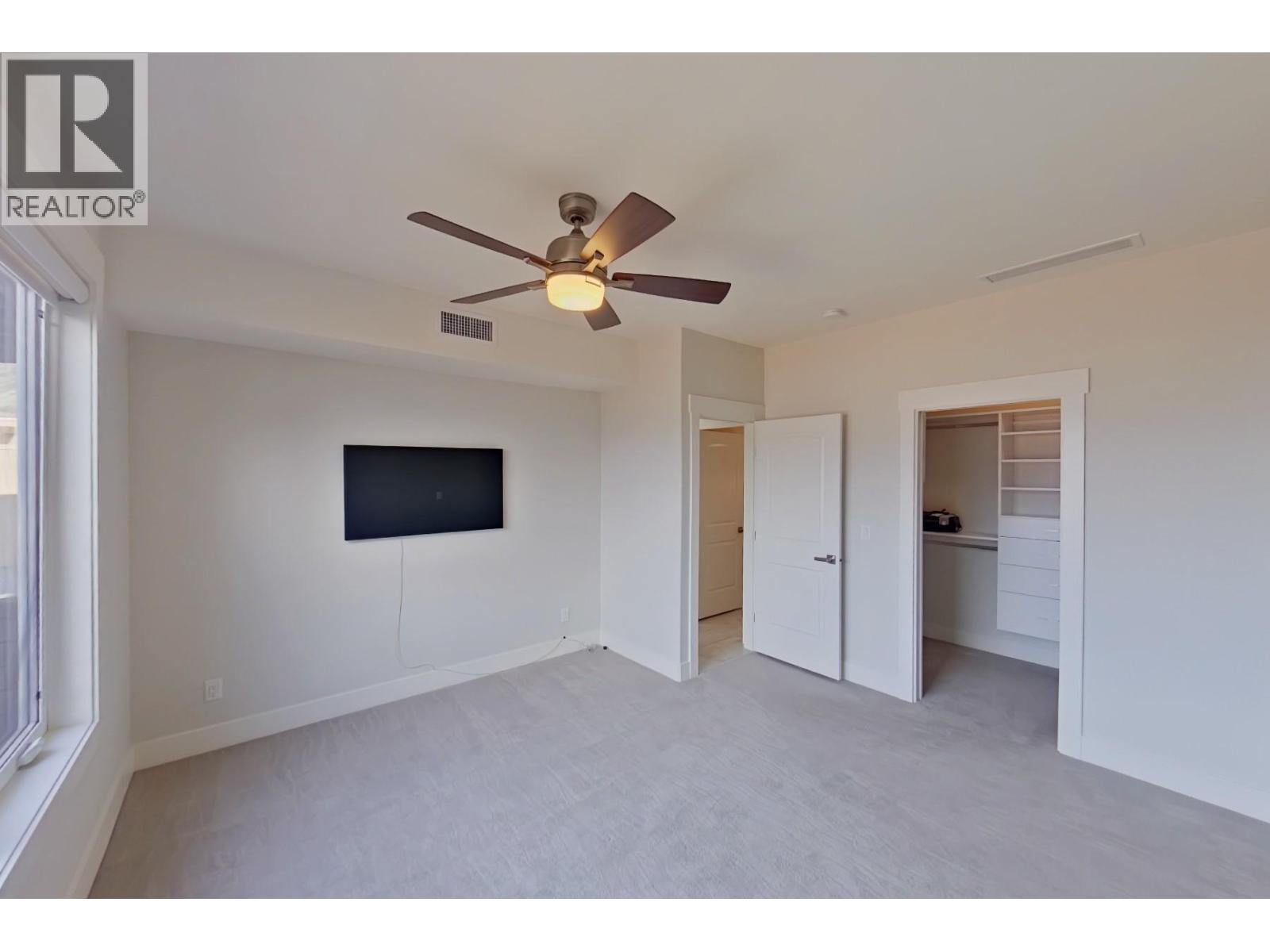 2000 Valleyview Drive Unit# 33 Property Photo 19