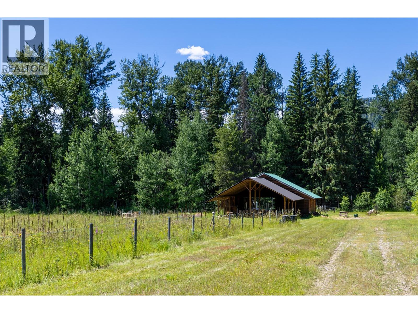 6055 Kettle River Forestry Service Road Property Photo 21