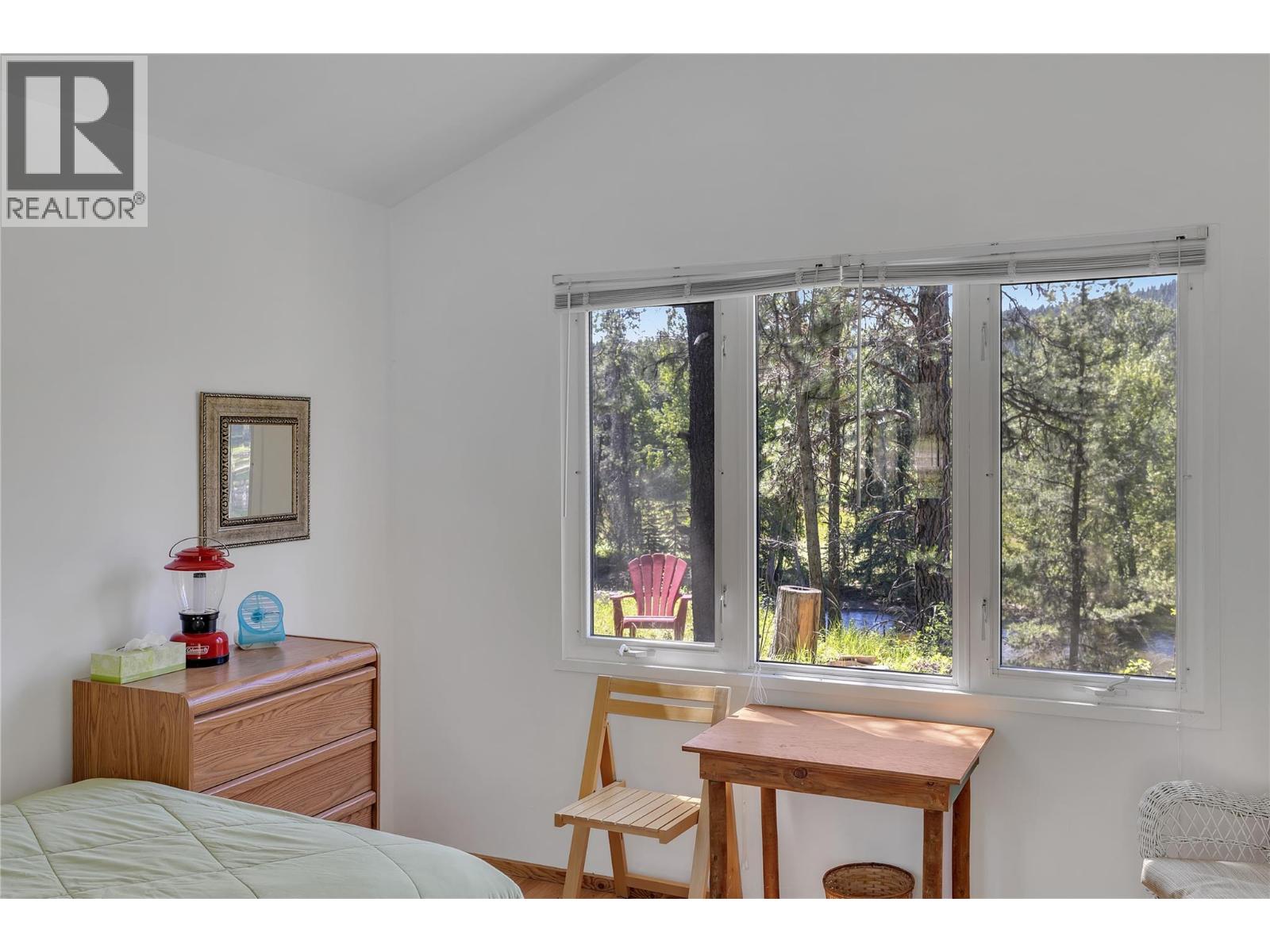 6055 Kettle River Forestry Service Road Property Photo 38