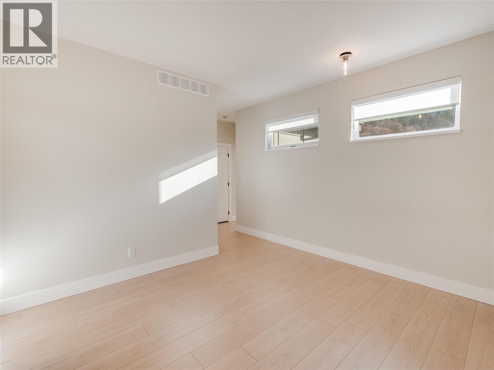 910 Lakeside Drive Unit# 401 Property Photo 33