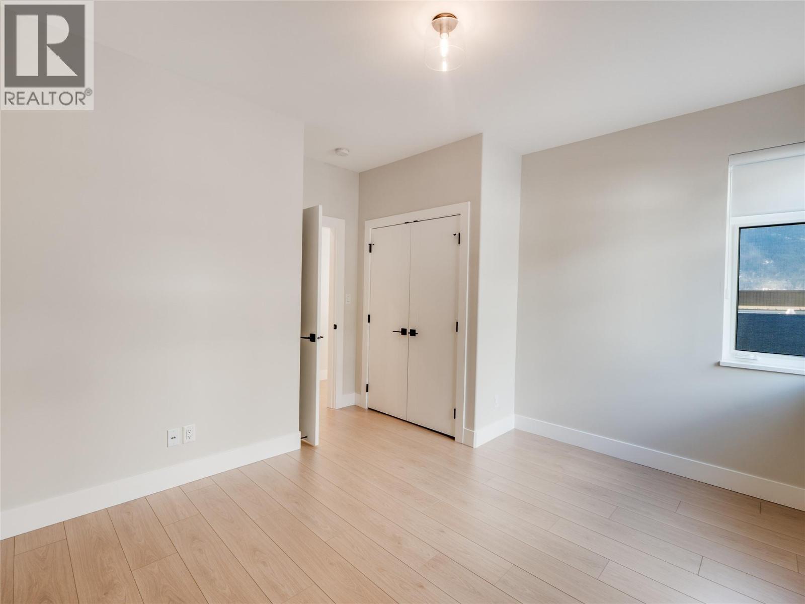 910 Lakeside Drive Unit# 401 Property Photo 35