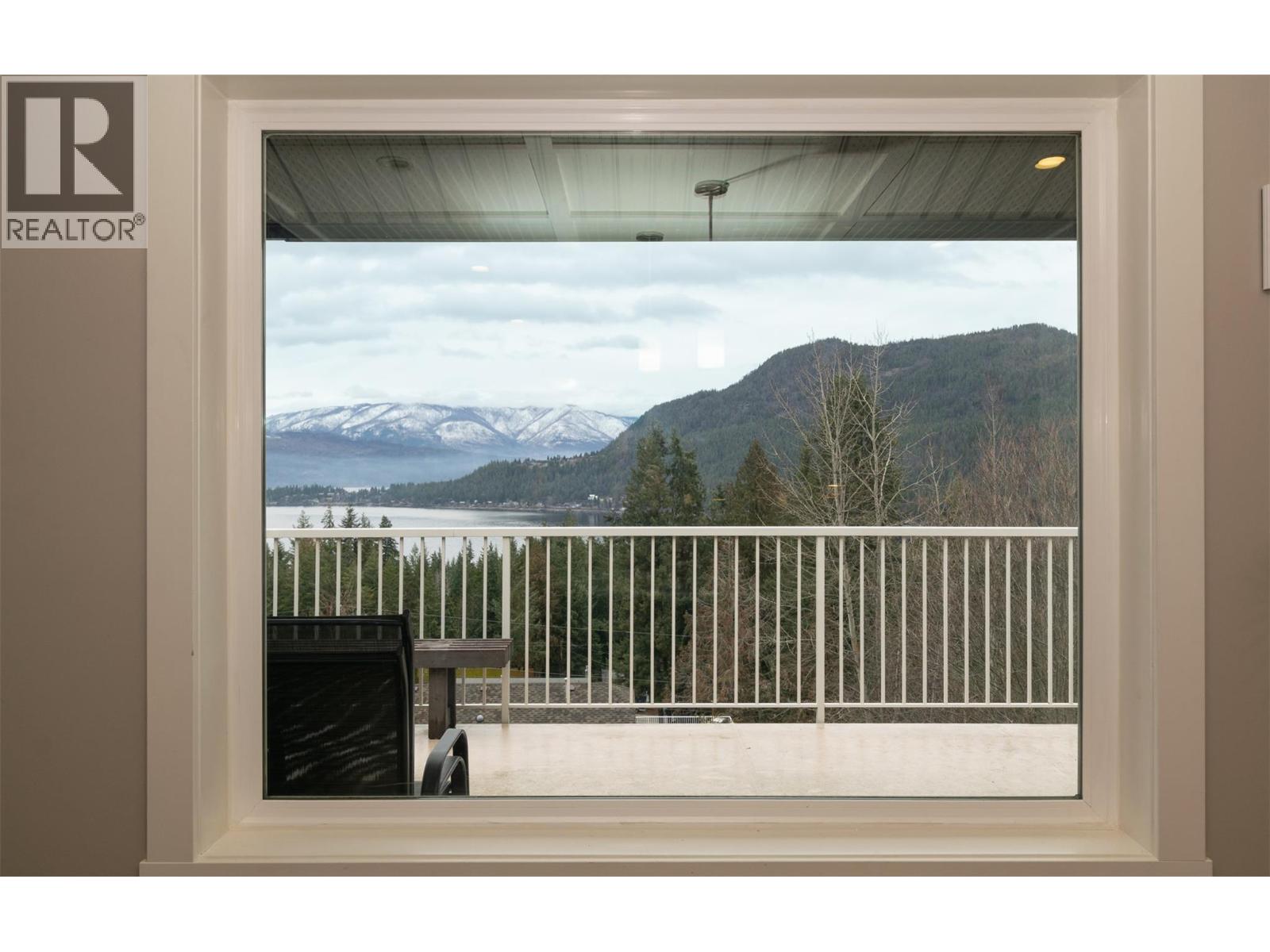 2617 Mountview Drive Property Photo 18