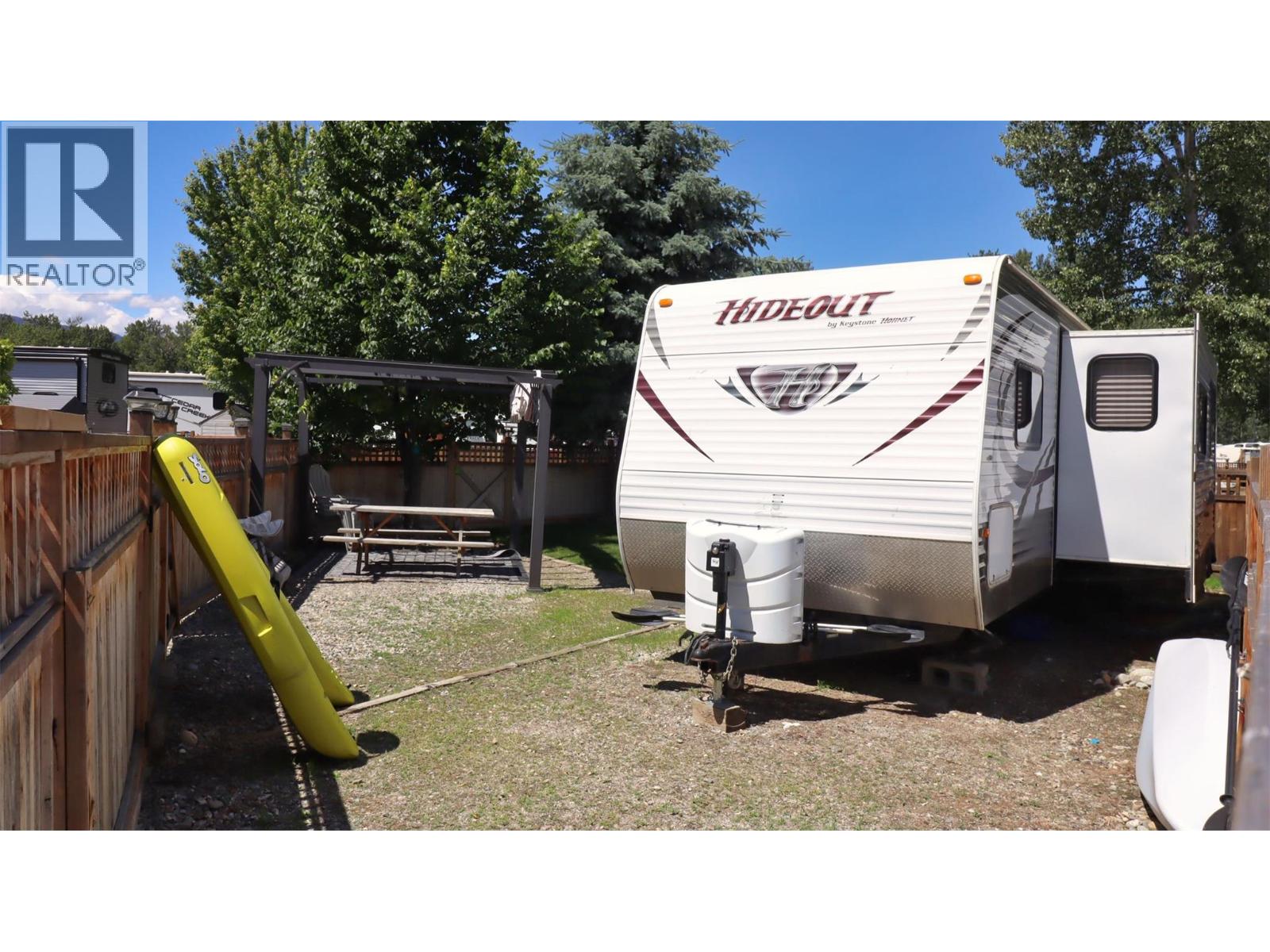 69 Cottonwood Drive Property Photo 3
