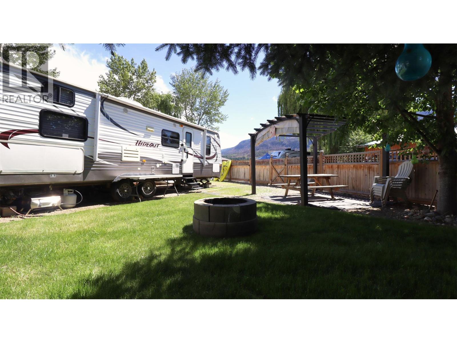 69 Cottonwood Drive Property Photo 4