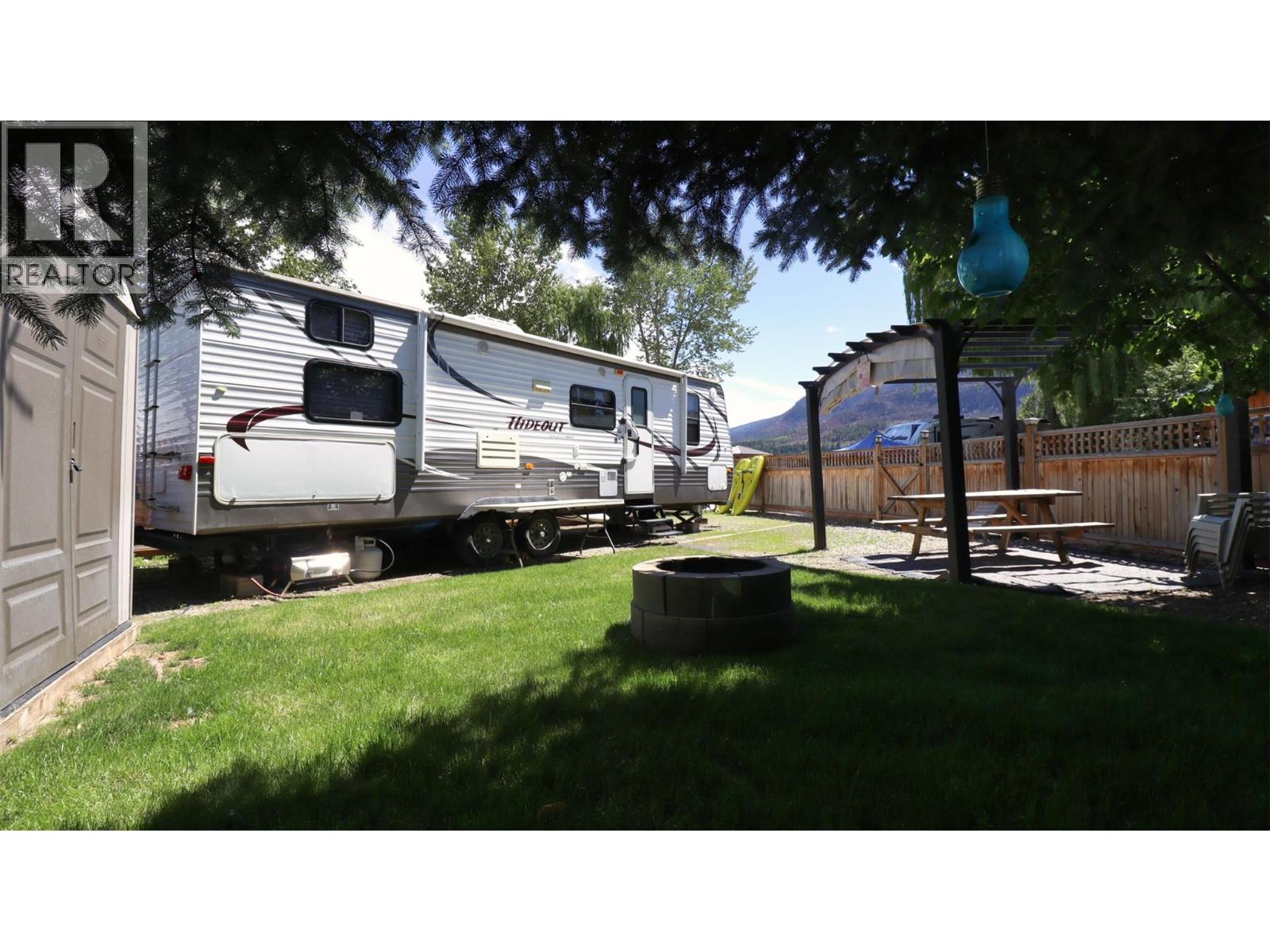 69 Cottonwood Drive Property Photo 5