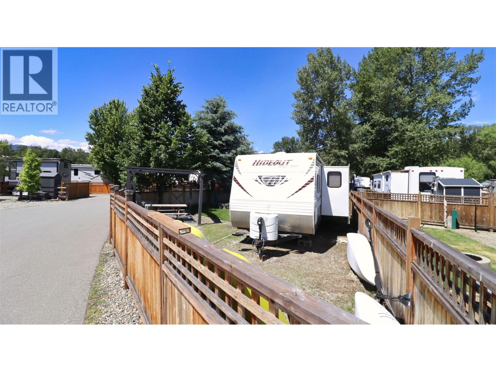 69 Cottonwood Drive Property Photo 8