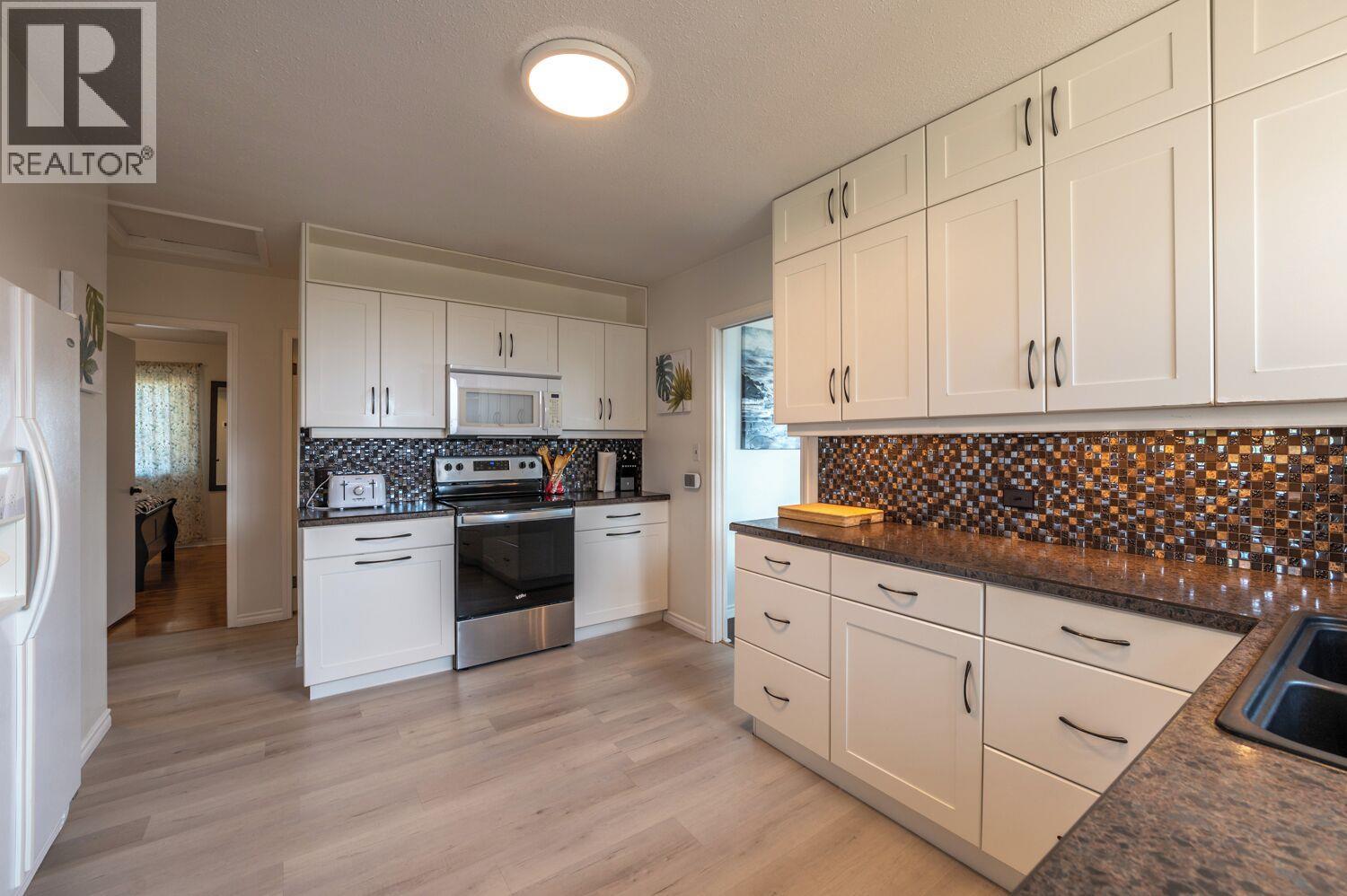 168 Lower Bench Road Property Photo 2
