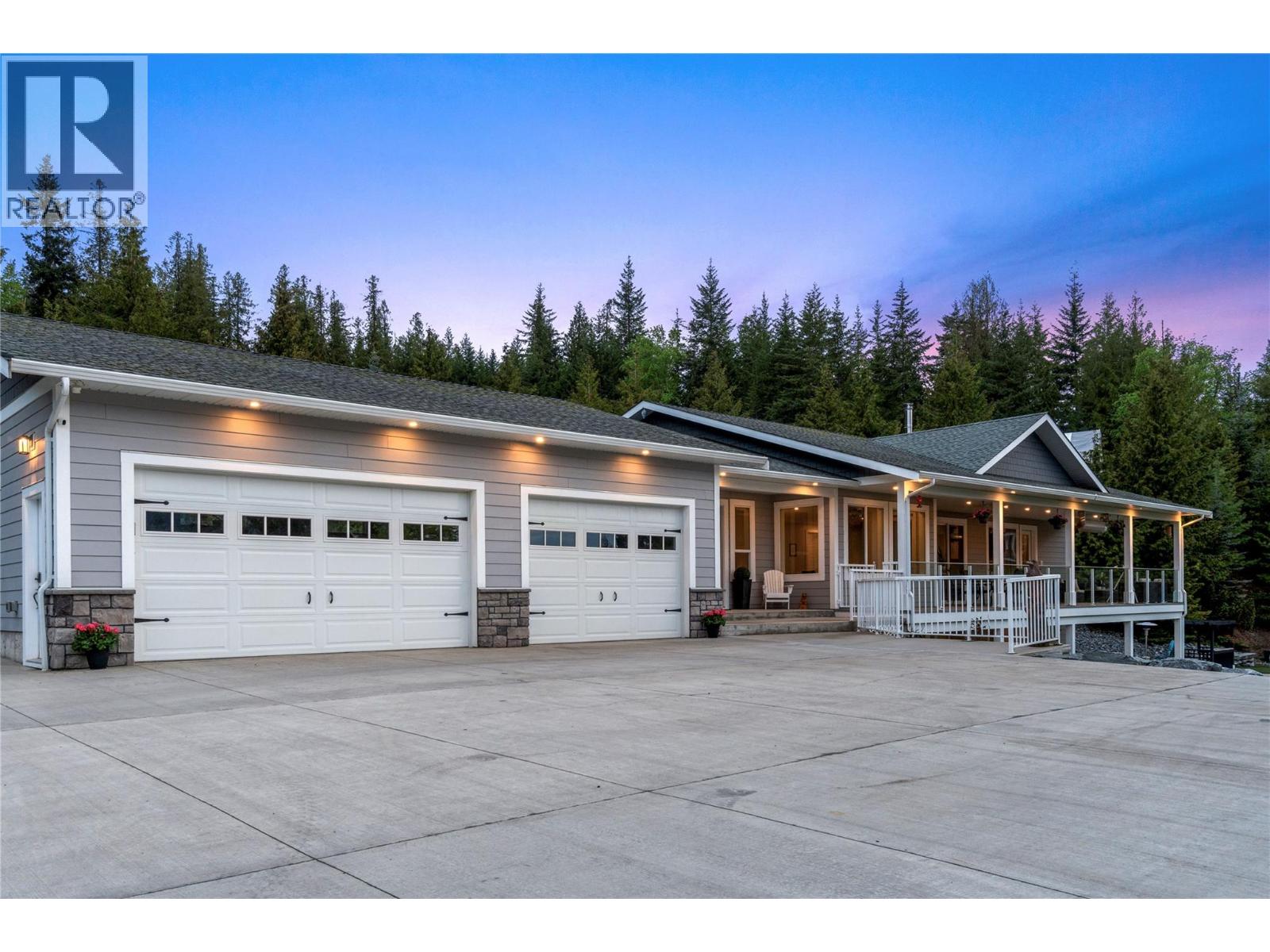 2030 Canoe Beach Drive Ne Property Photo 1