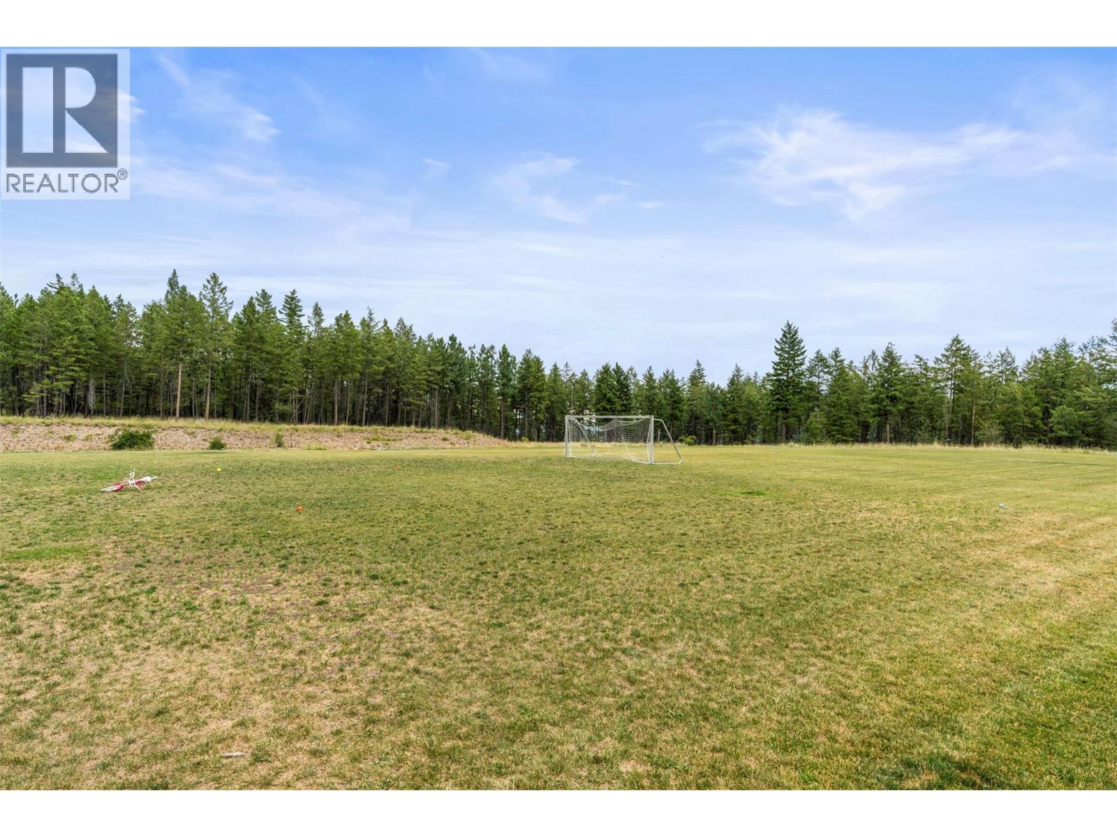 10551 Columbia Way Property Photo 16