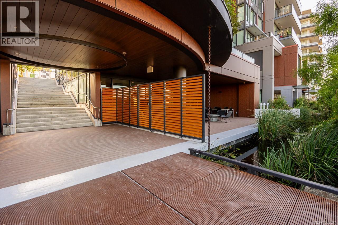 604 369 Tyee Rd Property Photo 35