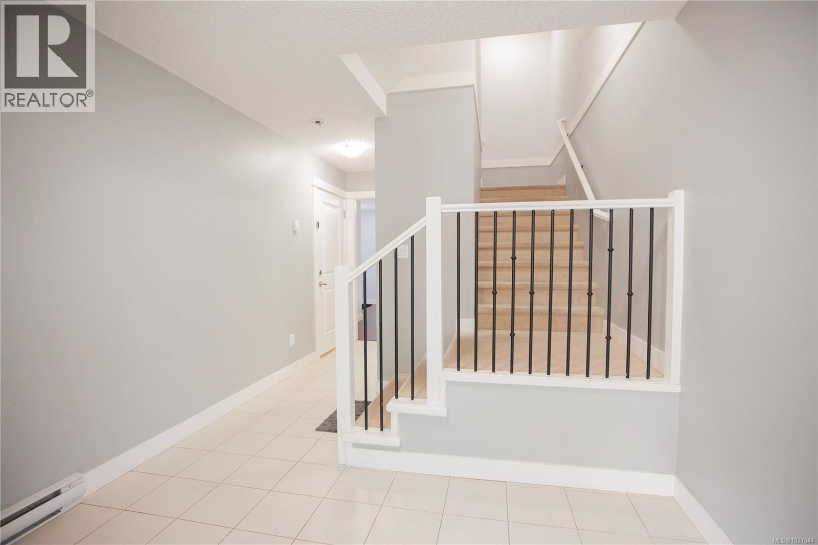 107 2889 Carlow Rd Property Photo 15