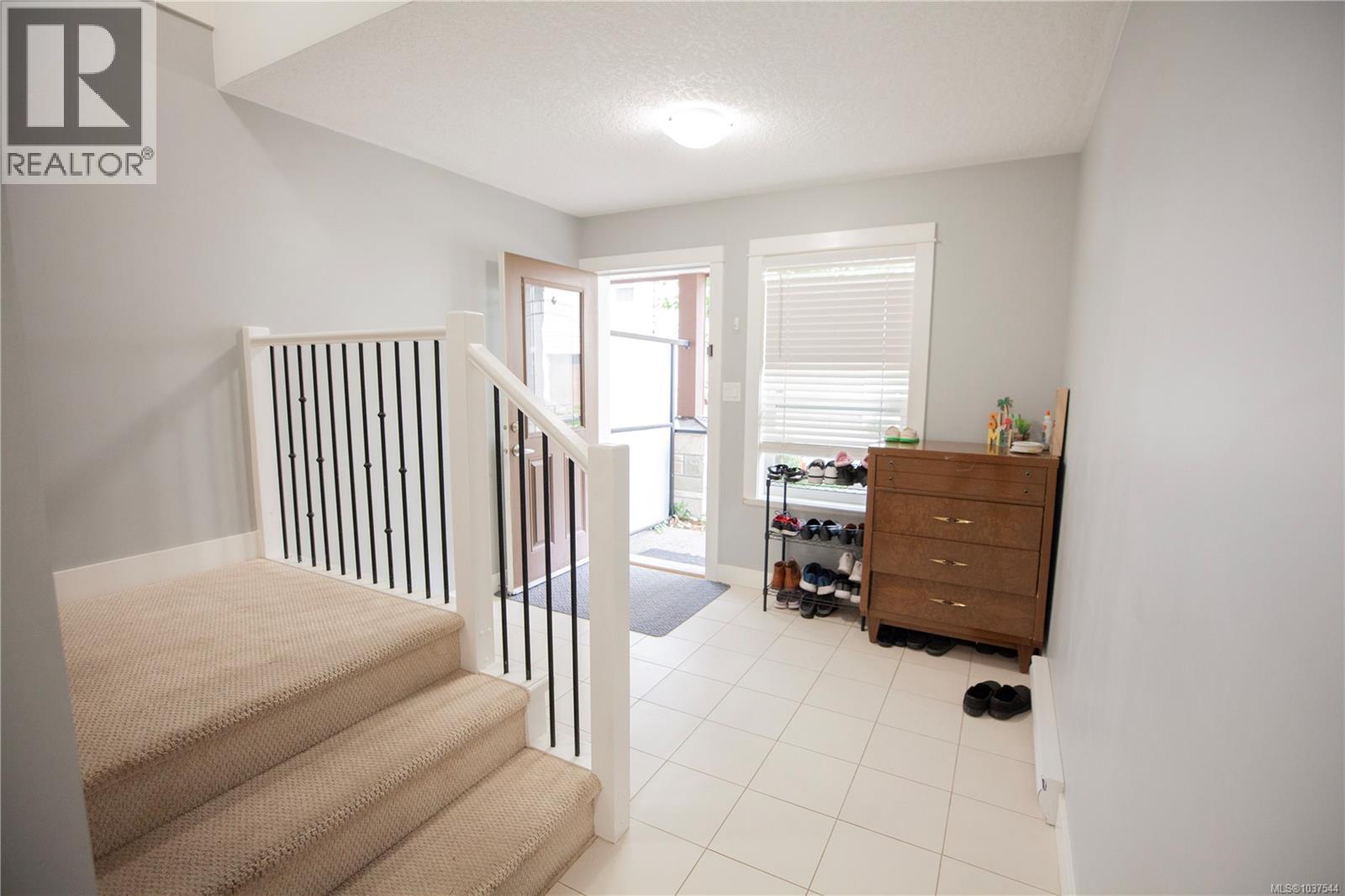 107 2889 Carlow Rd Property Photo 16