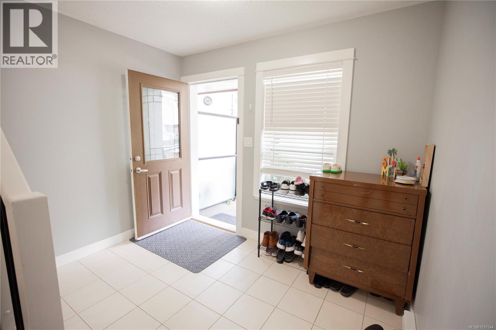 107 2889 Carlow Rd Property Photo 17