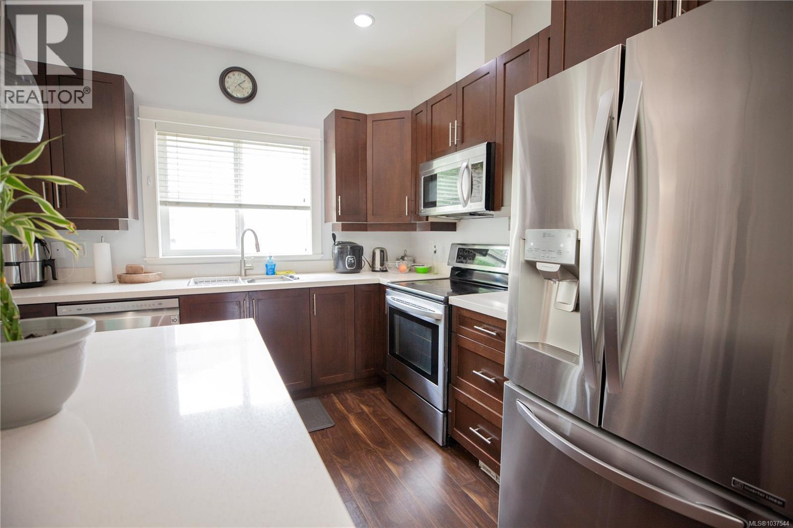 107 2889 Carlow Rd Property Photo 21