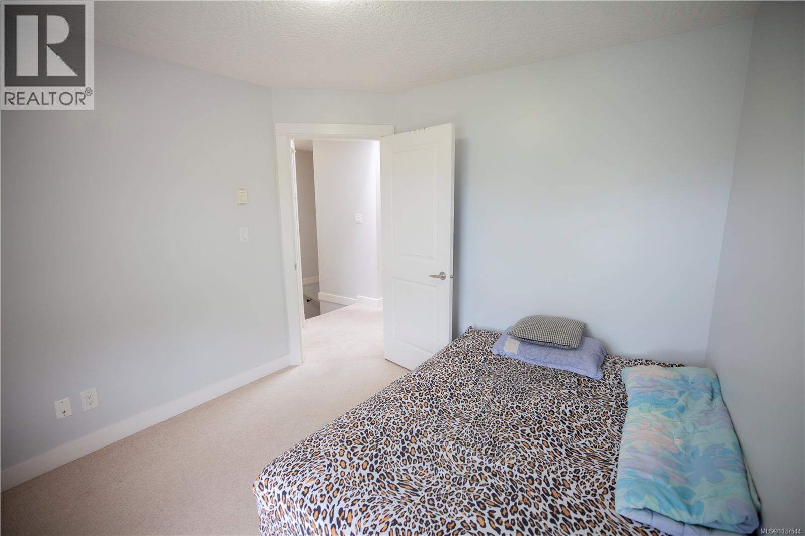107 2889 Carlow Rd Property Photo 38