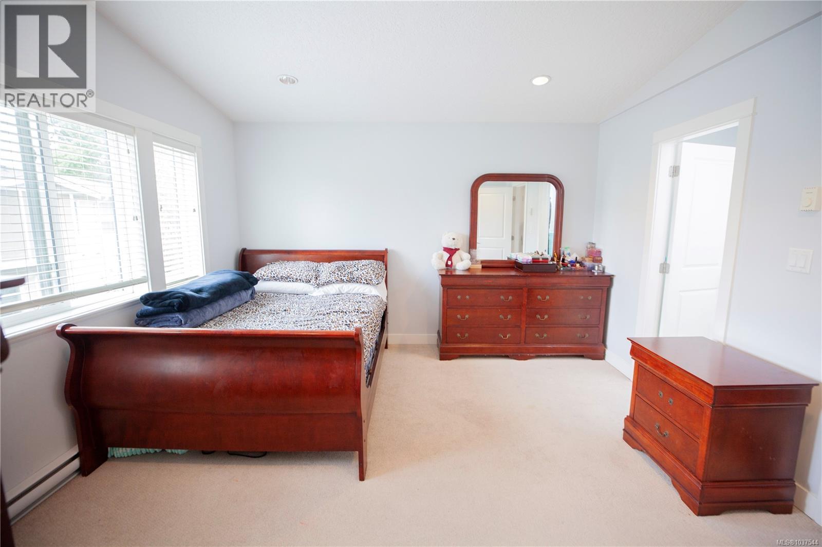107 2889 Carlow Rd Property Photo 41