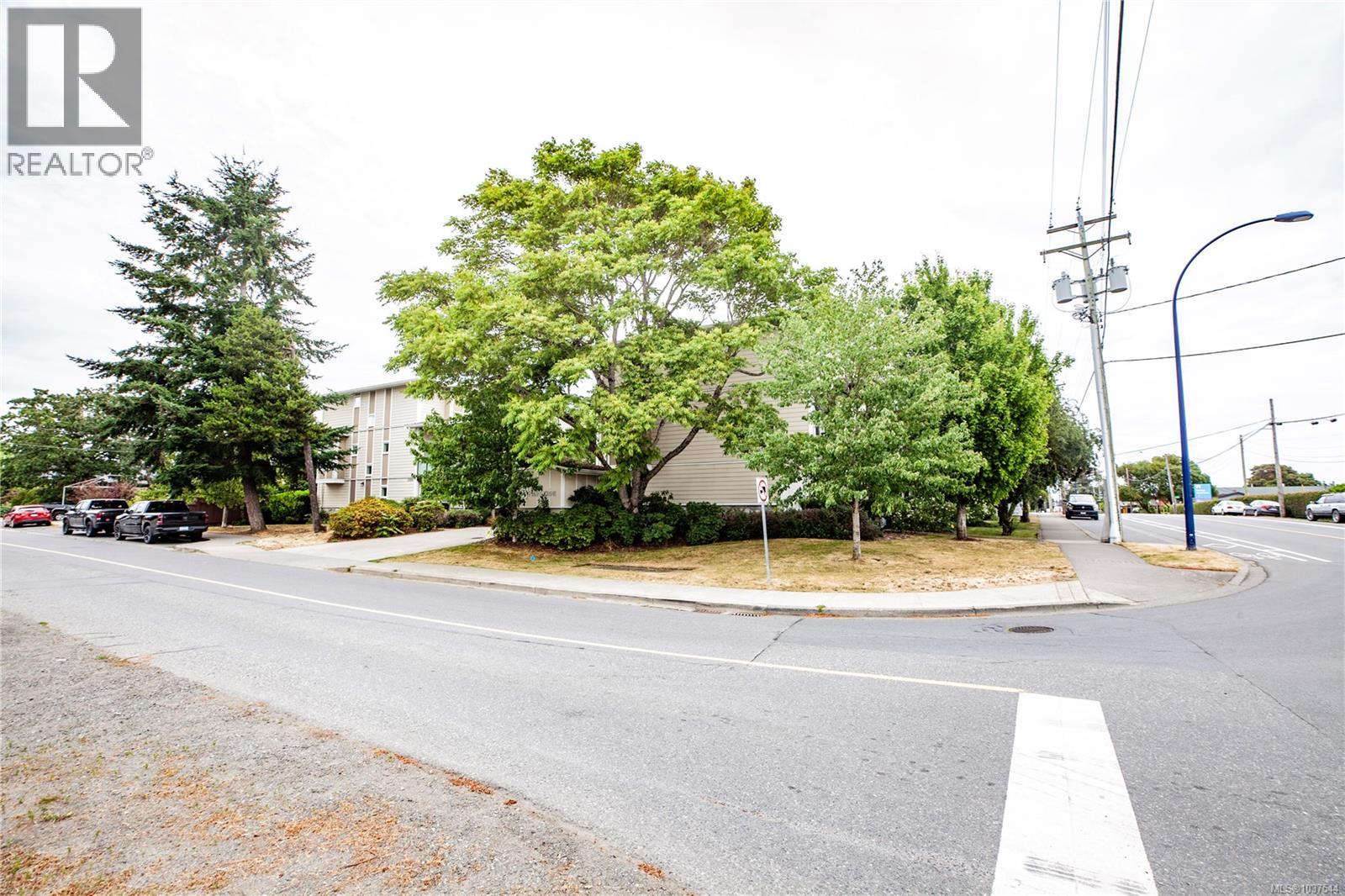 107 2889 Carlow Rd Property Photo 48