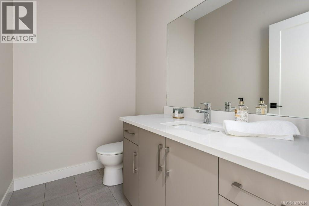 201 2580 Brookfield Dr Property Photo 6