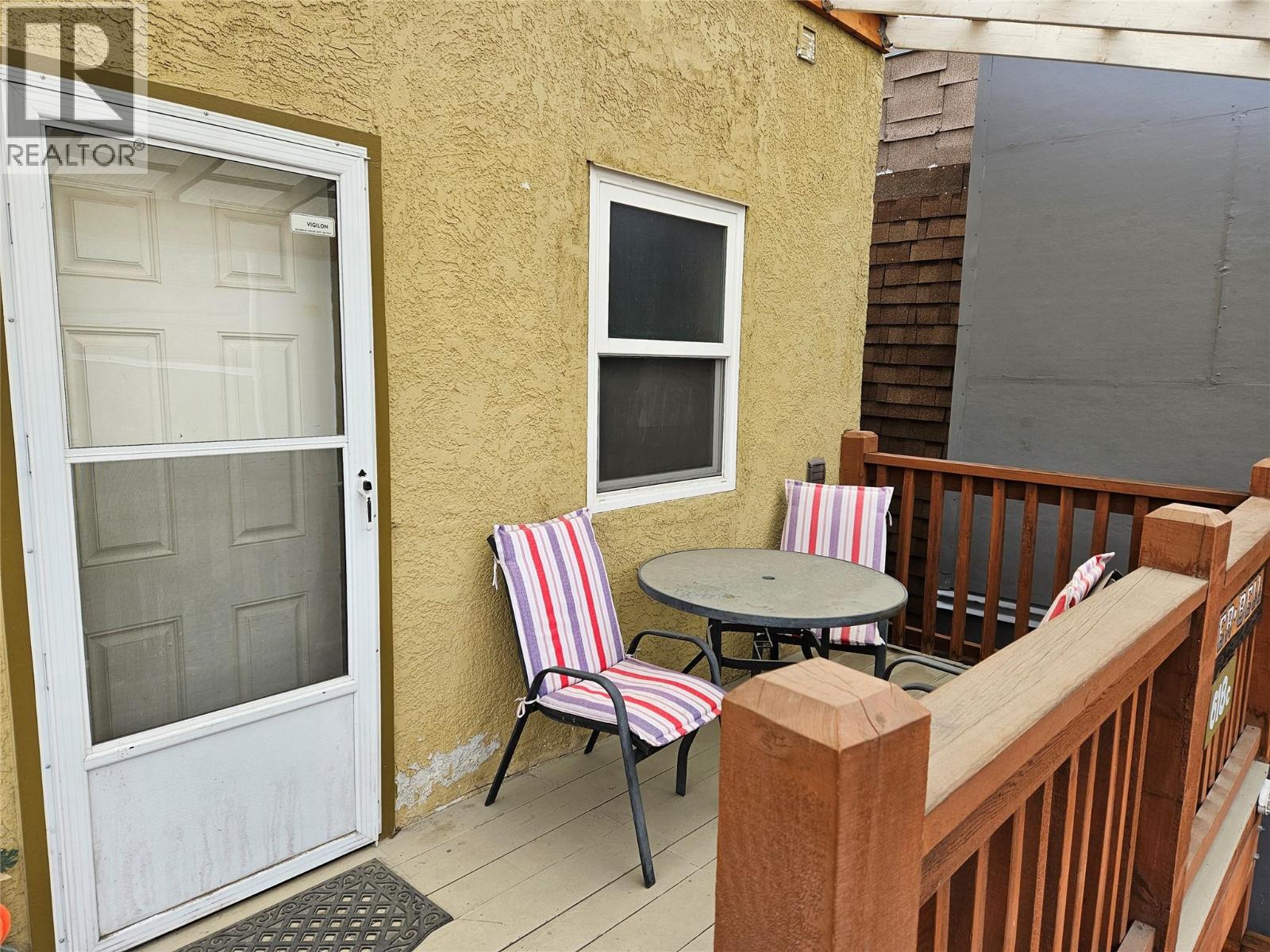 618 7th Avenue Property Photo 4