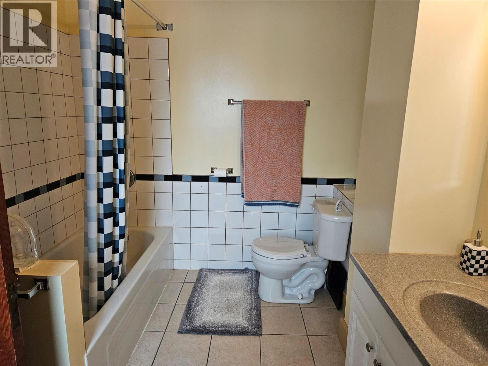 618 7th Avenue Property Photo 10