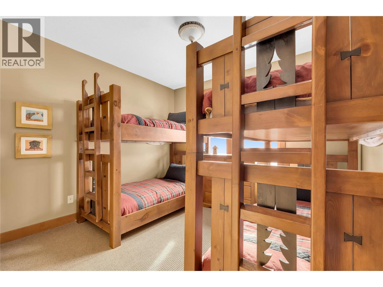 255 Feathertop Way Unit# 8 Property Photo 19