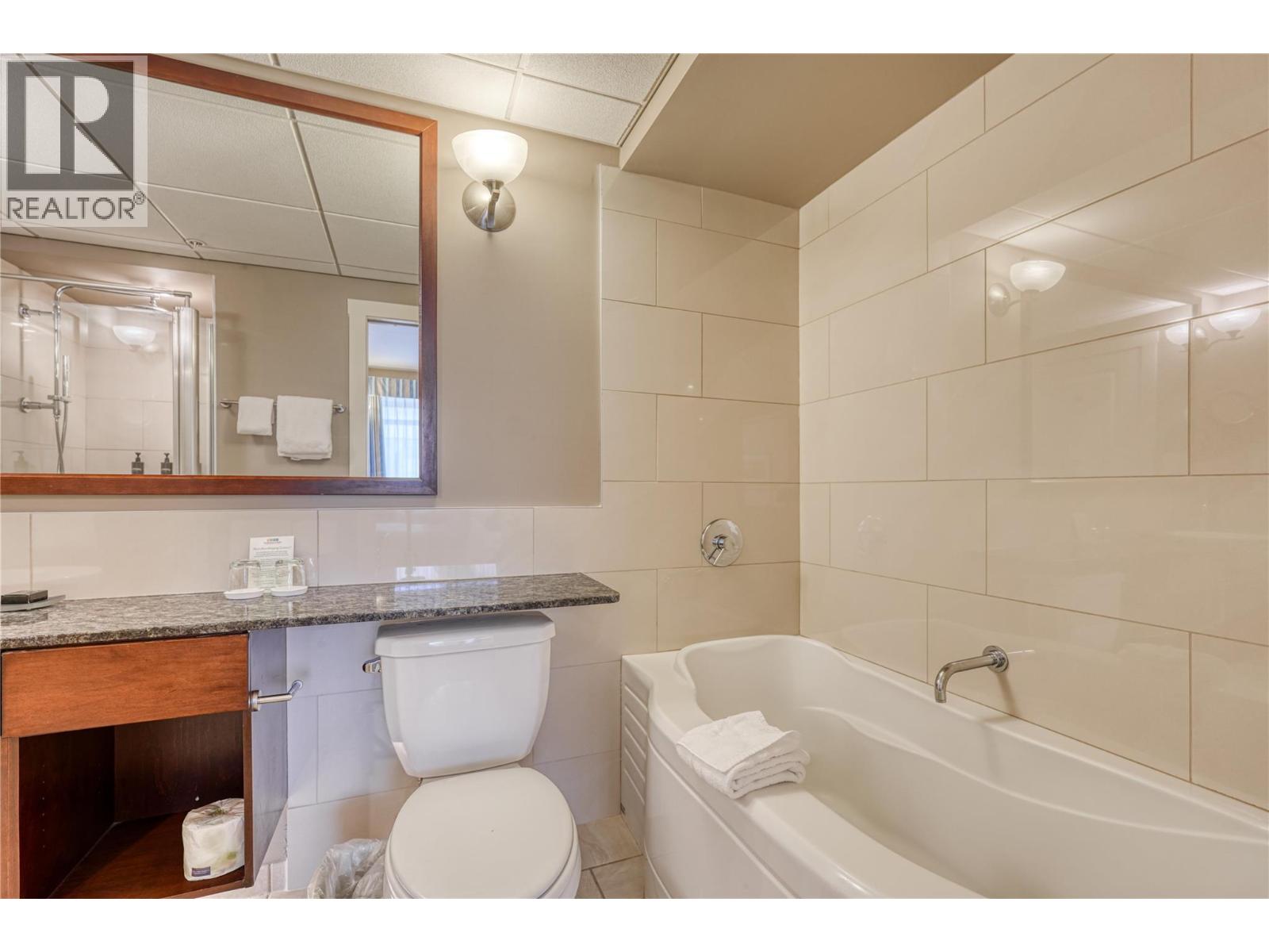 13011 Lakeshore Drive S Unit# 222 Property Photo 11