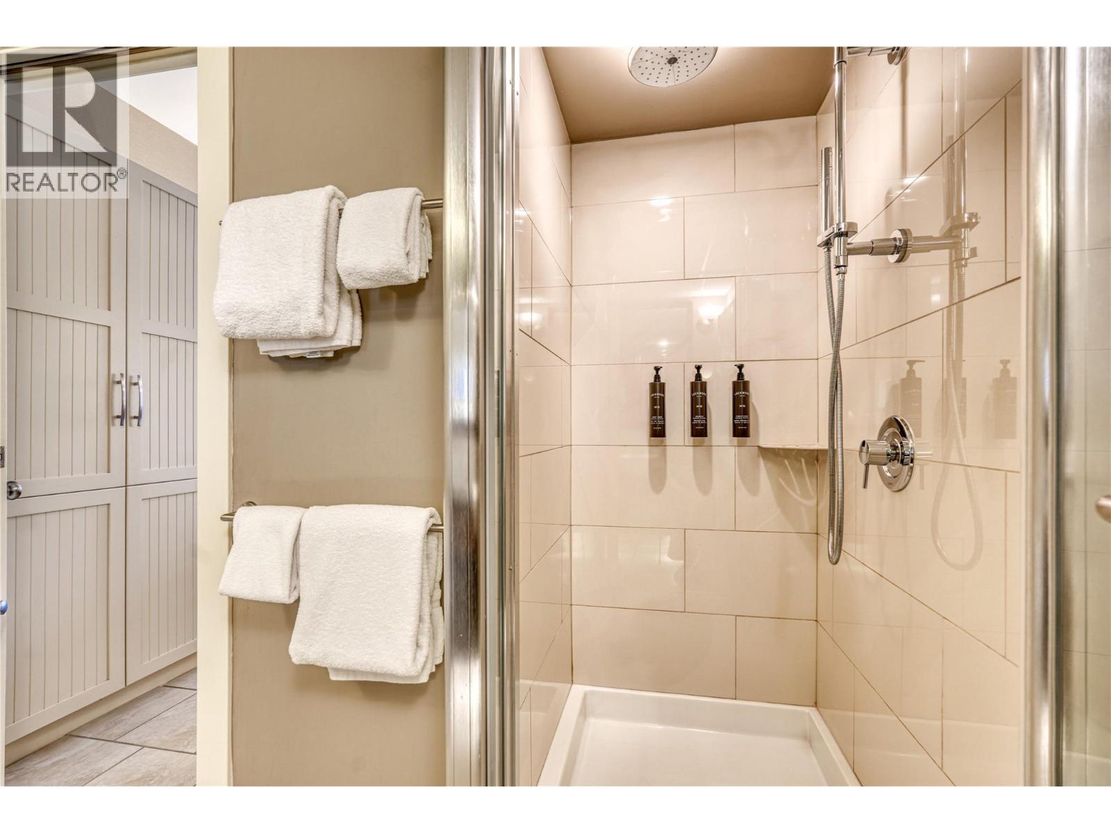 13011 Lakeshore Drive S Unit# 222 Property Photo 13