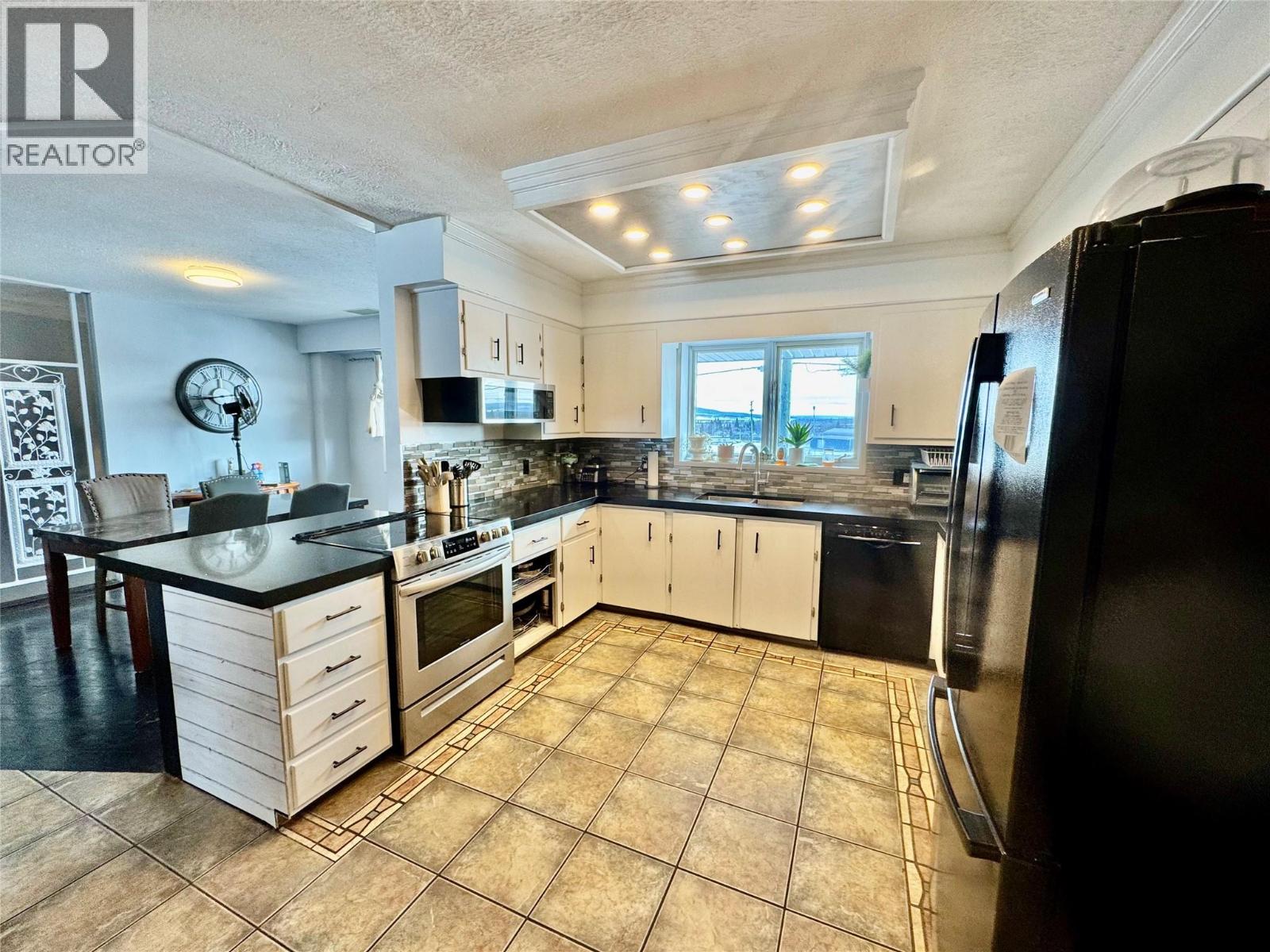 5304 Elevator Road Property Photo 5