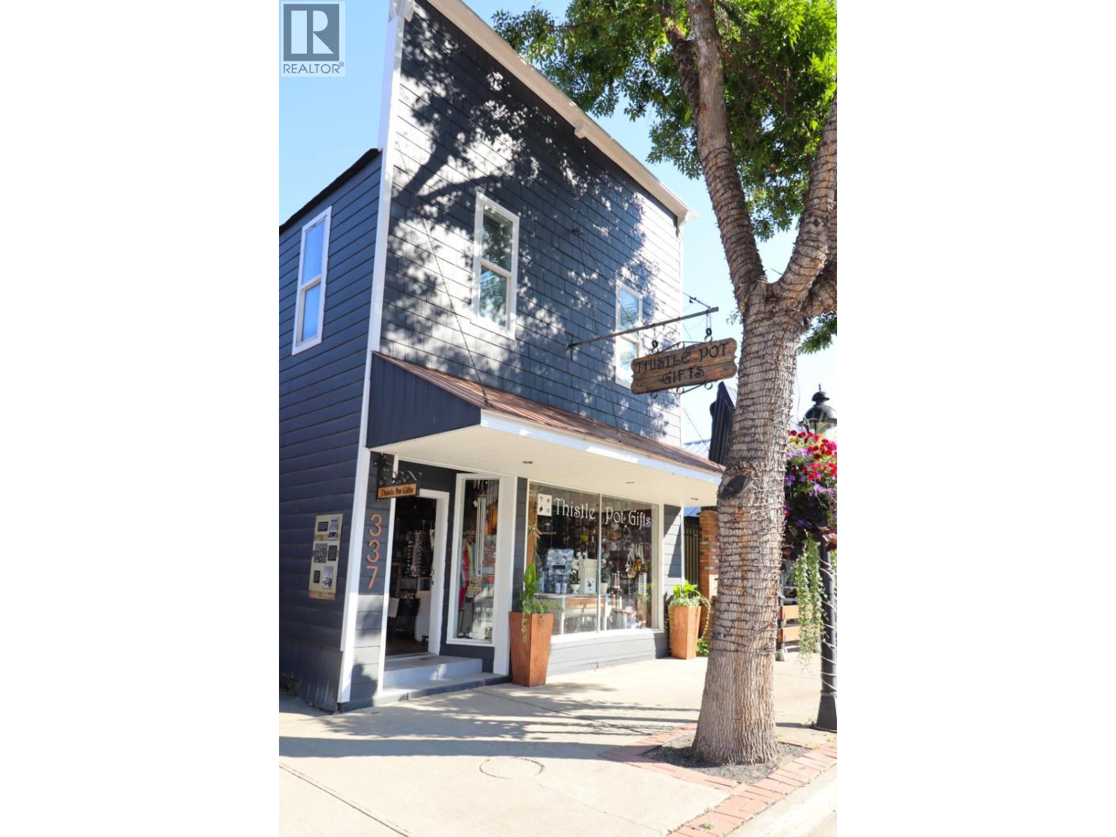 337 Market Avenue Property Photo 2