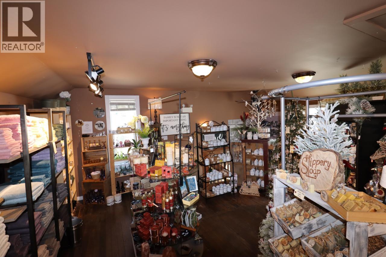 337 Market Avenue Property Photo 15